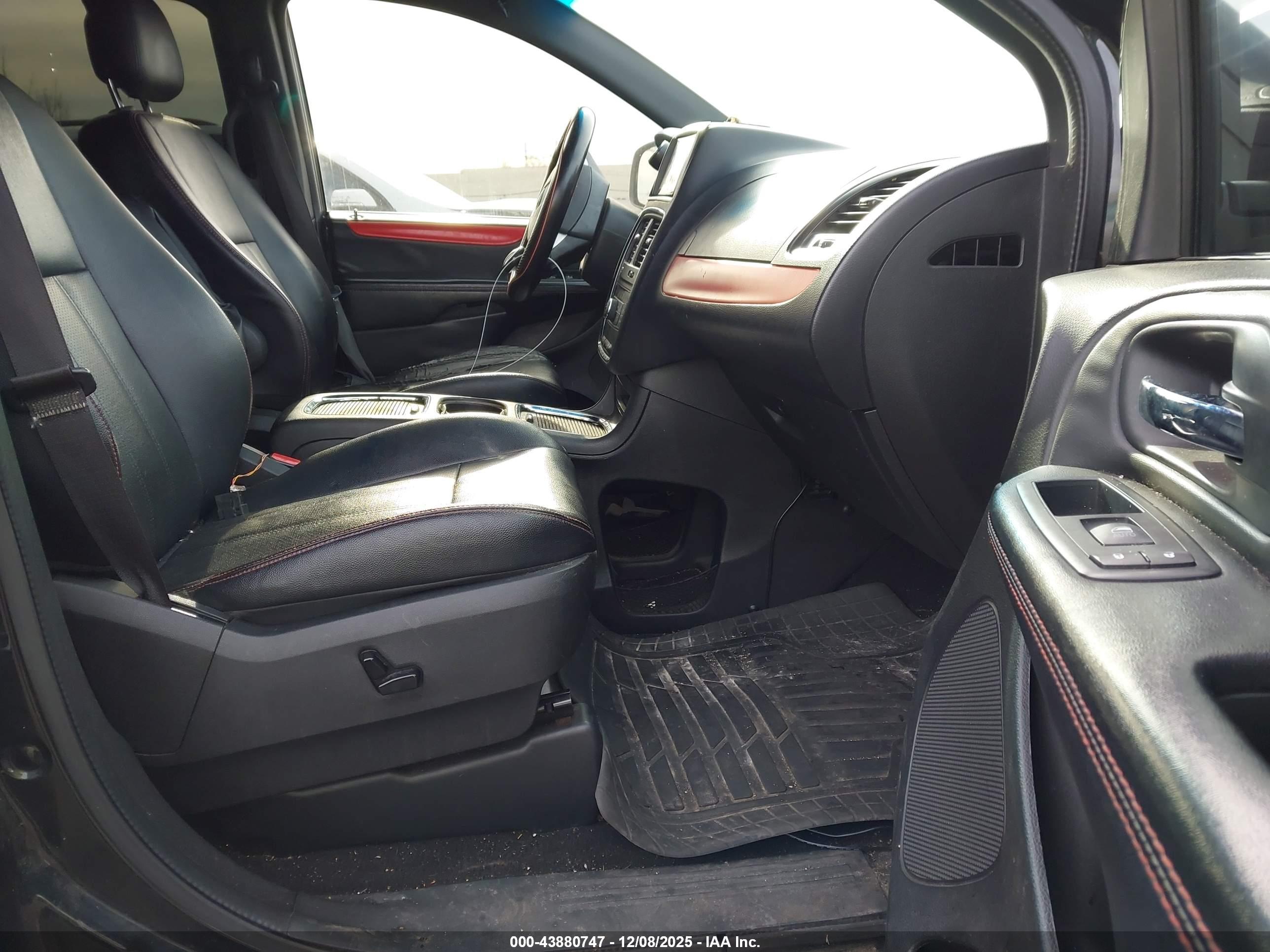 DODGE GRAND image 5