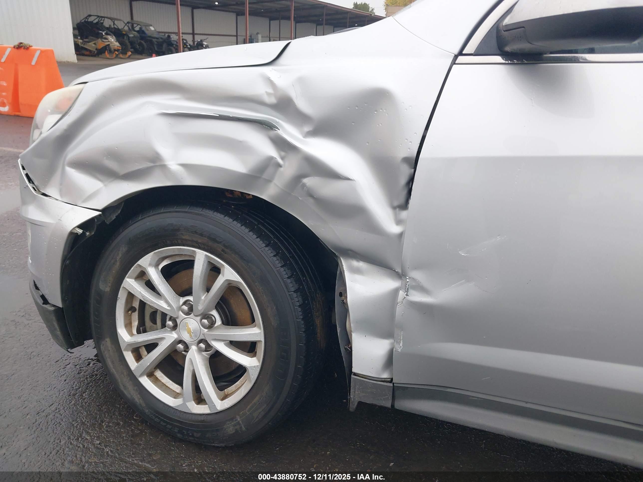 CHEVROLET EQUINOX image 6