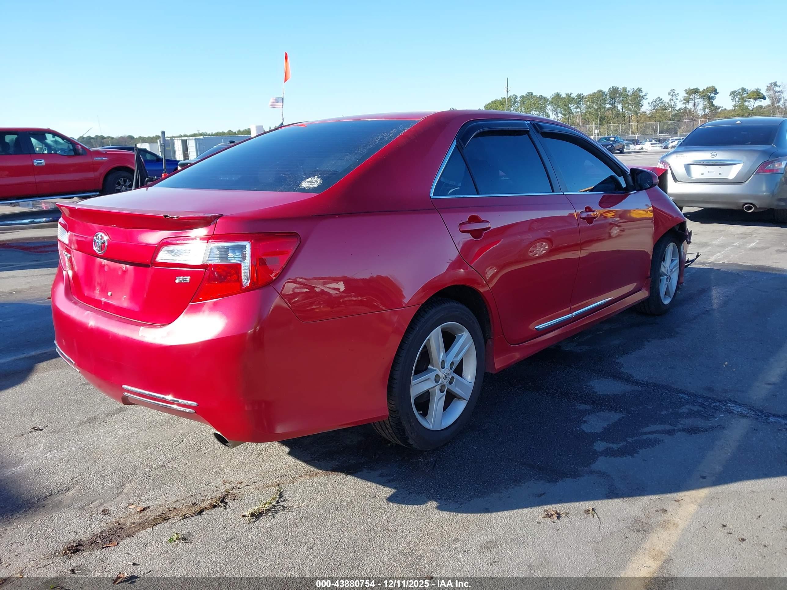 TOYOTA CAMRY image 4