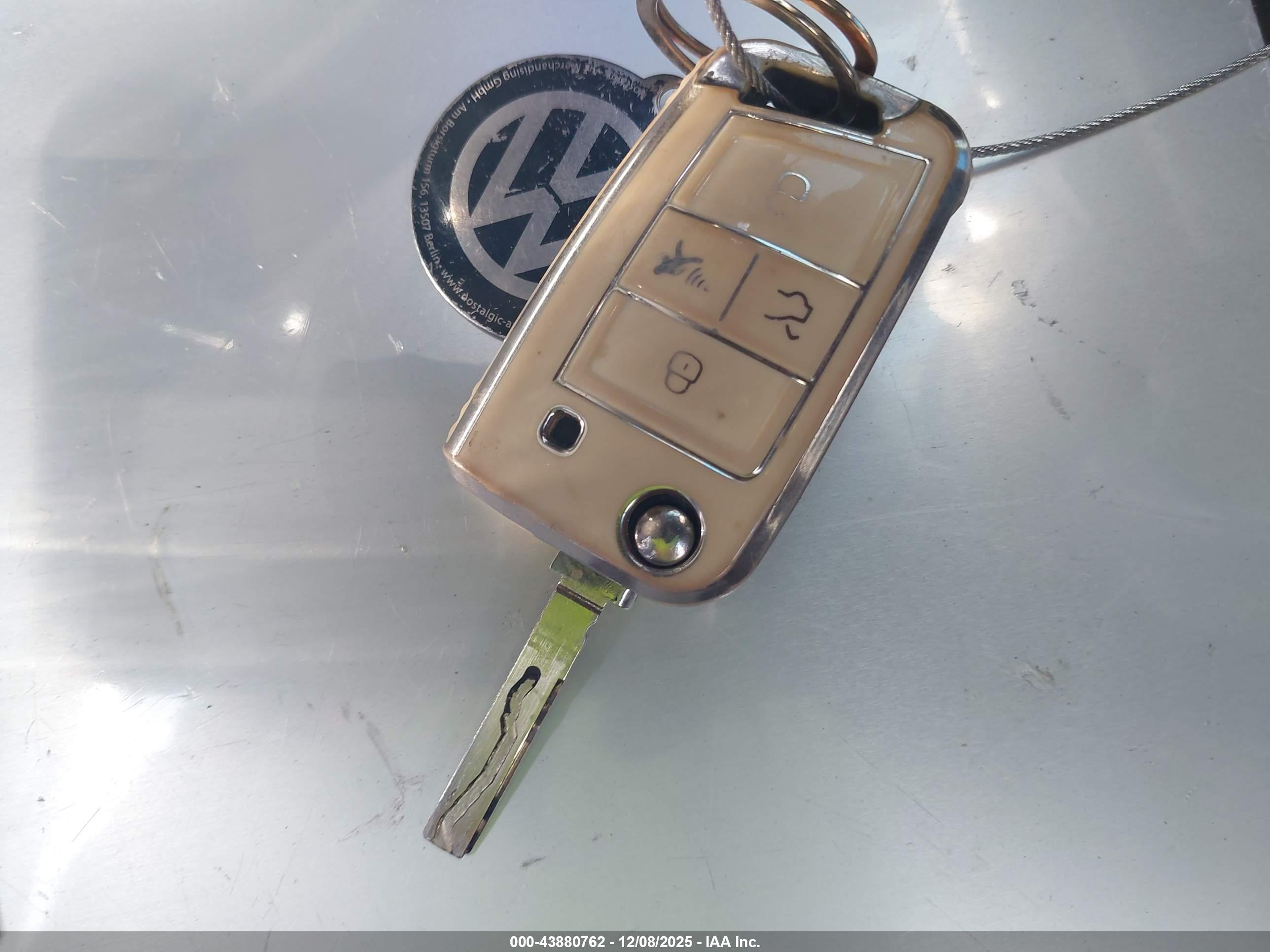 VOLKSWAGEN ATLAS image 11
