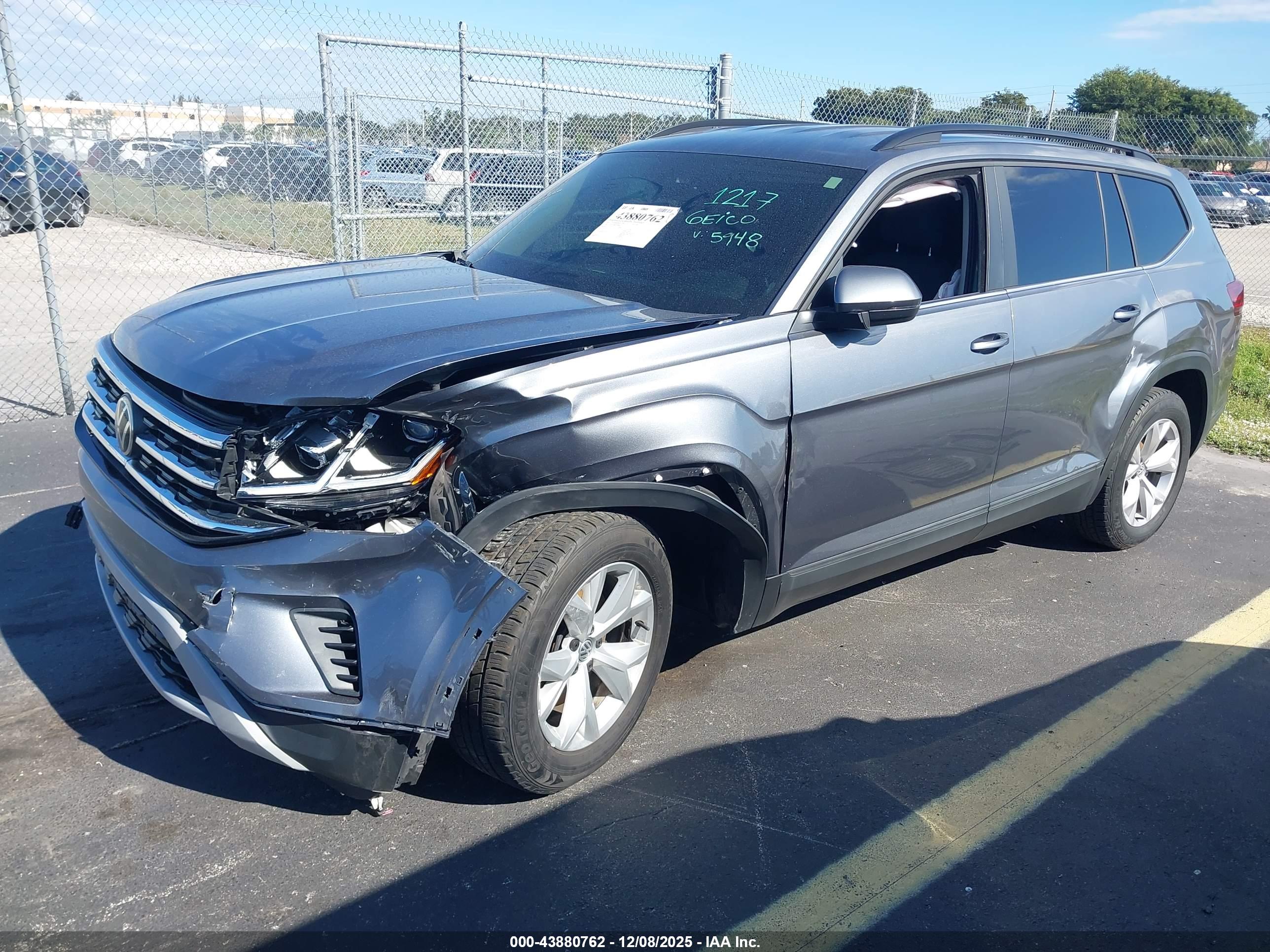 VOLKSWAGEN ATLAS image 2