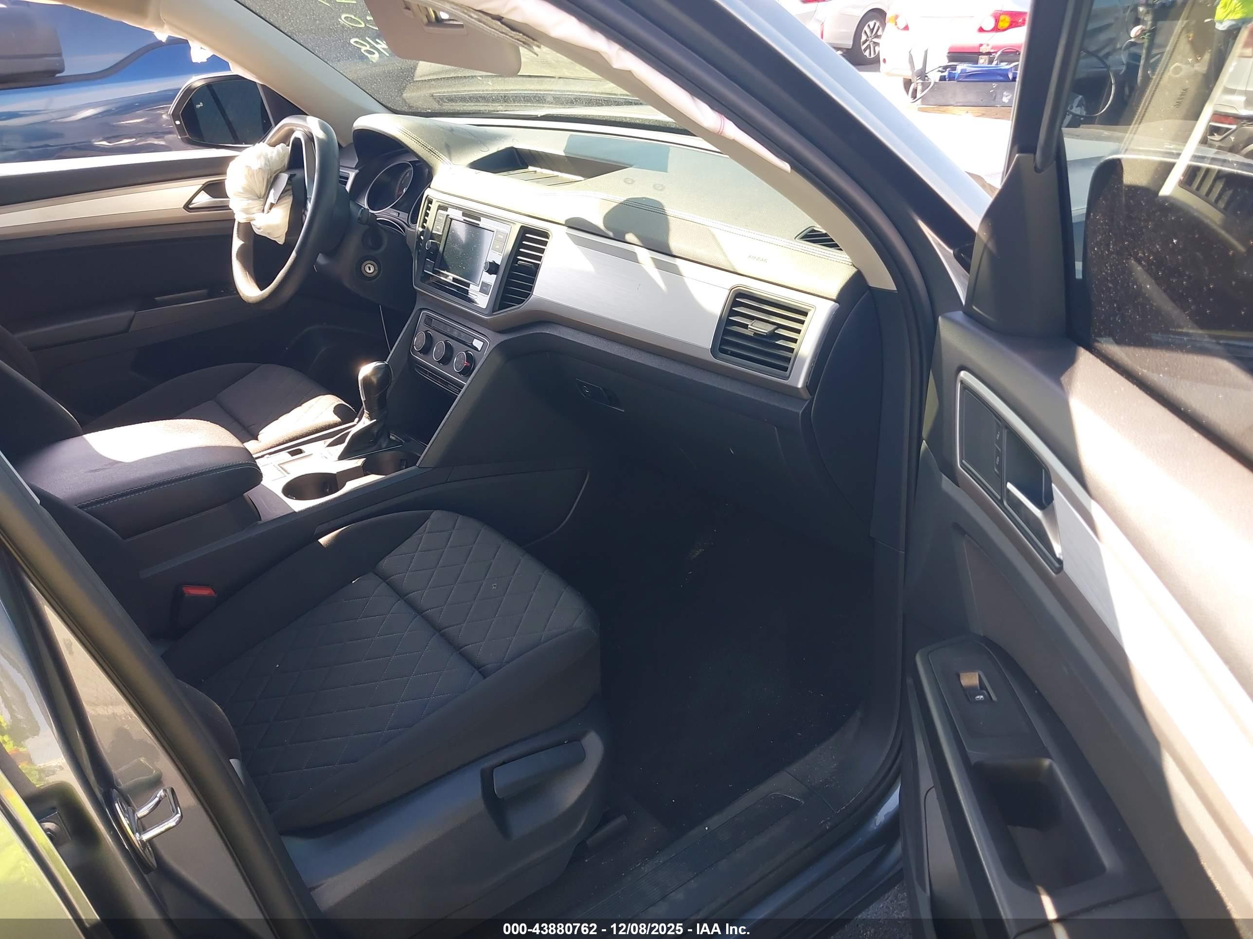 VOLKSWAGEN ATLAS image 5