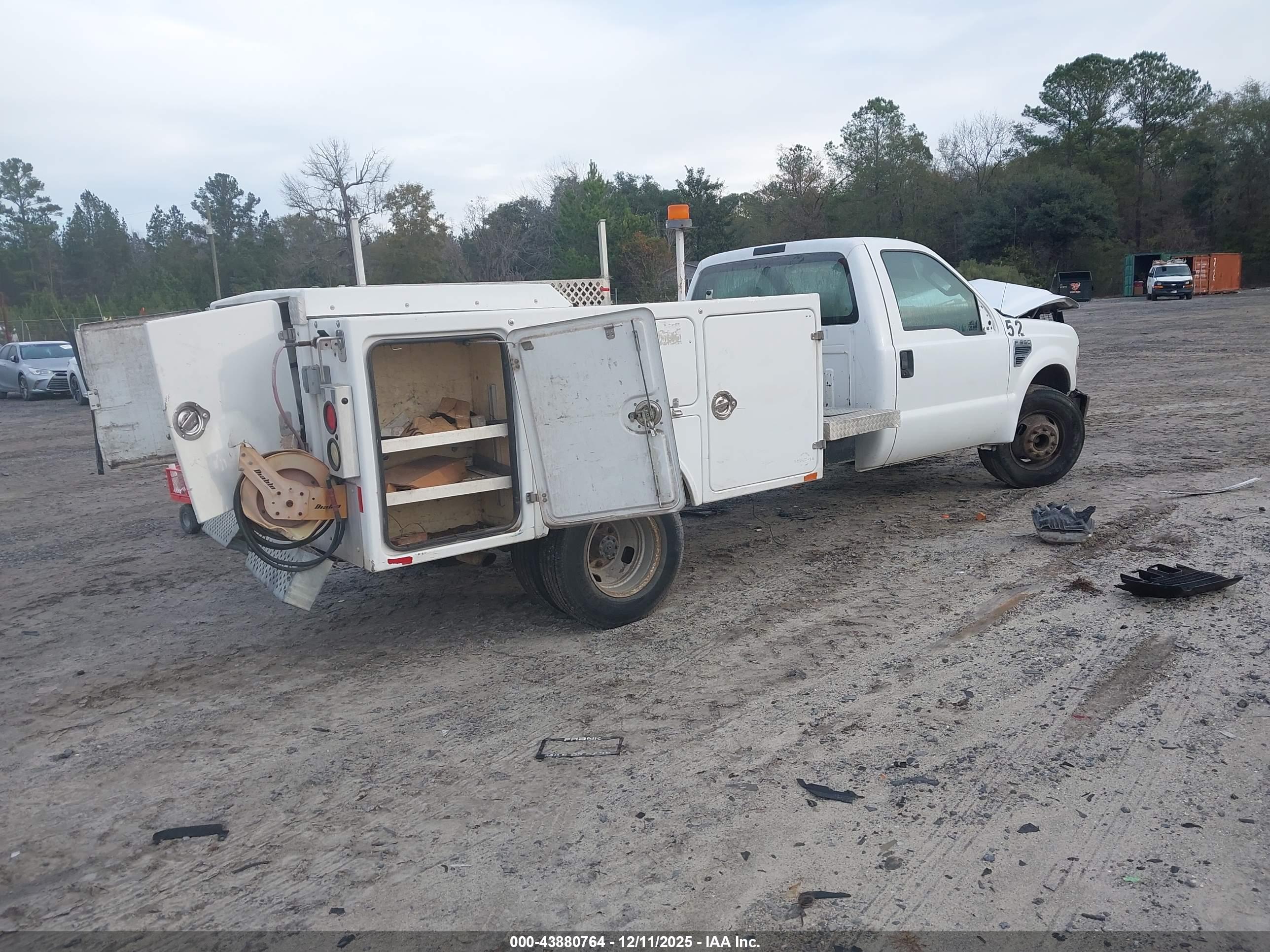 FORD F-350 image 4