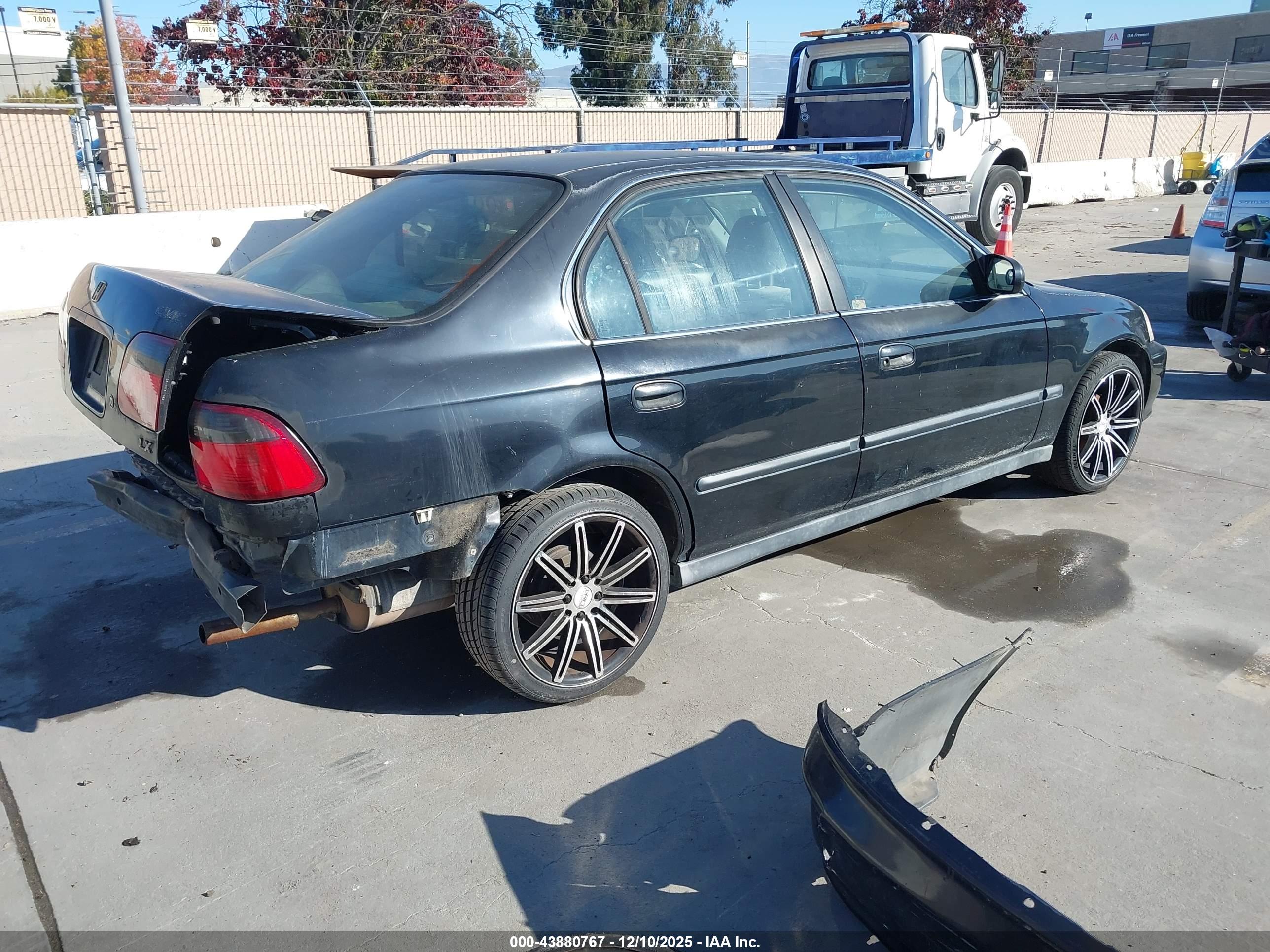 HONDA CIVIC image 4