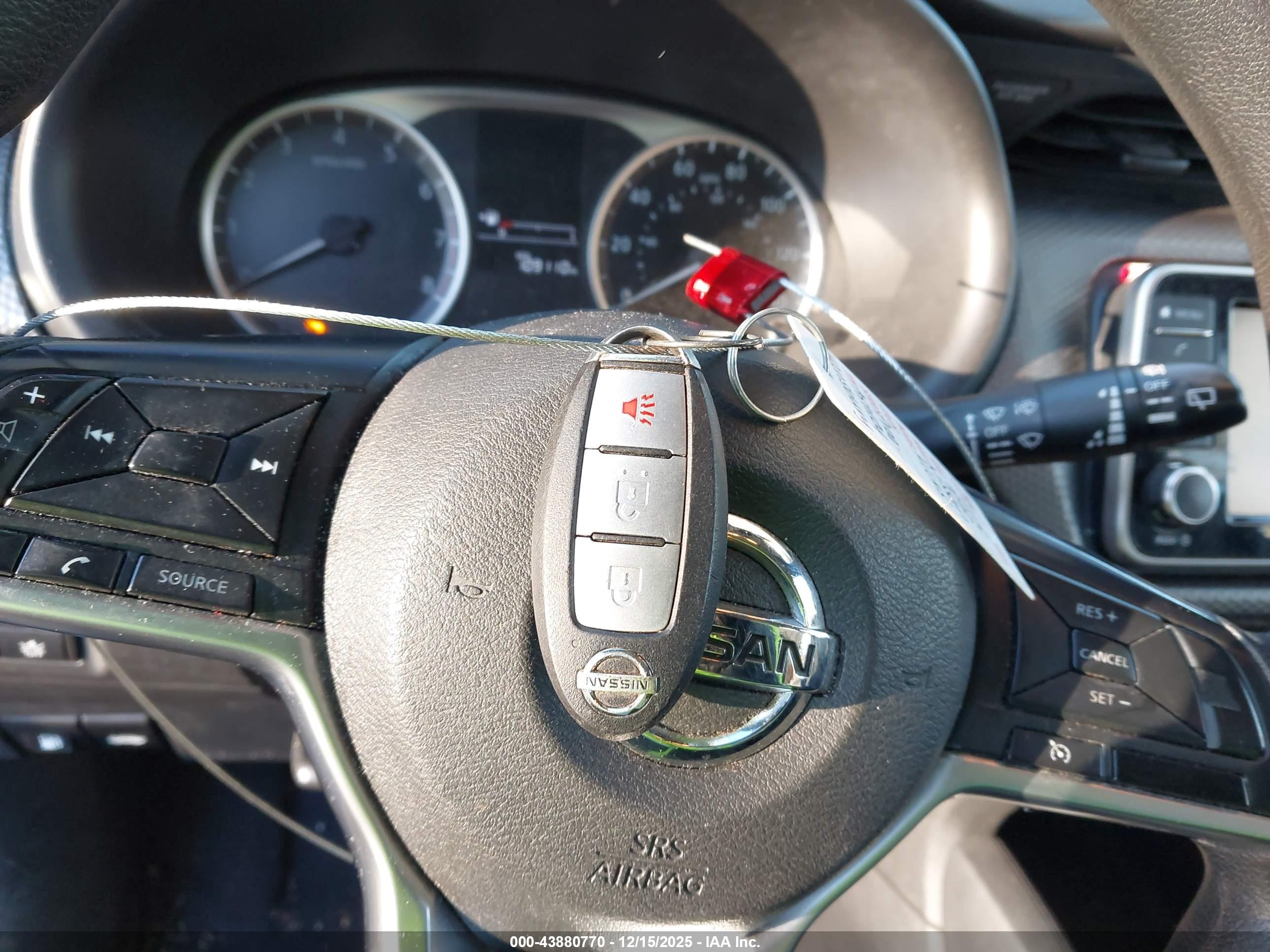 NISSAN KICKS image 11