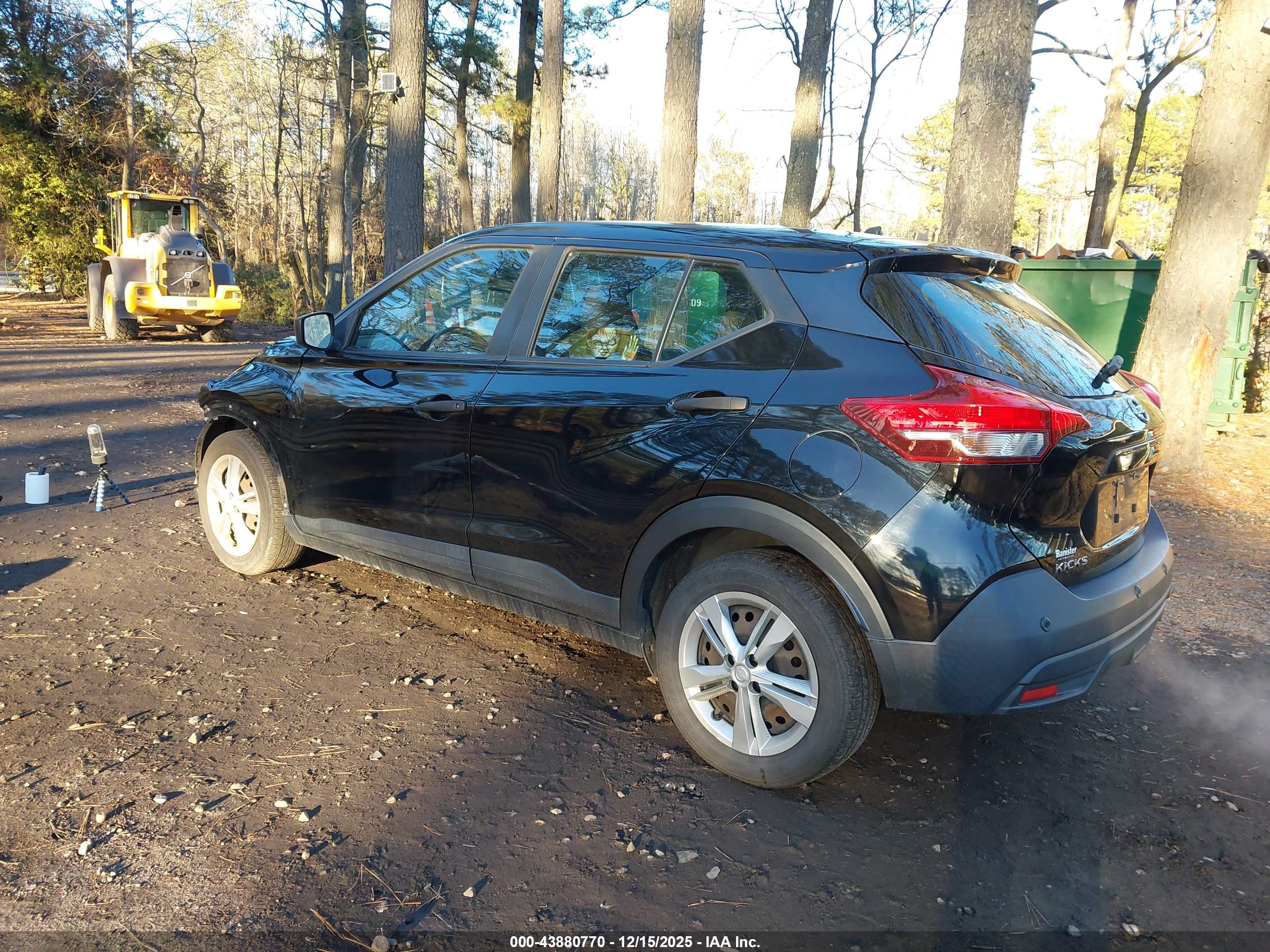 NISSAN KICKS image 3
