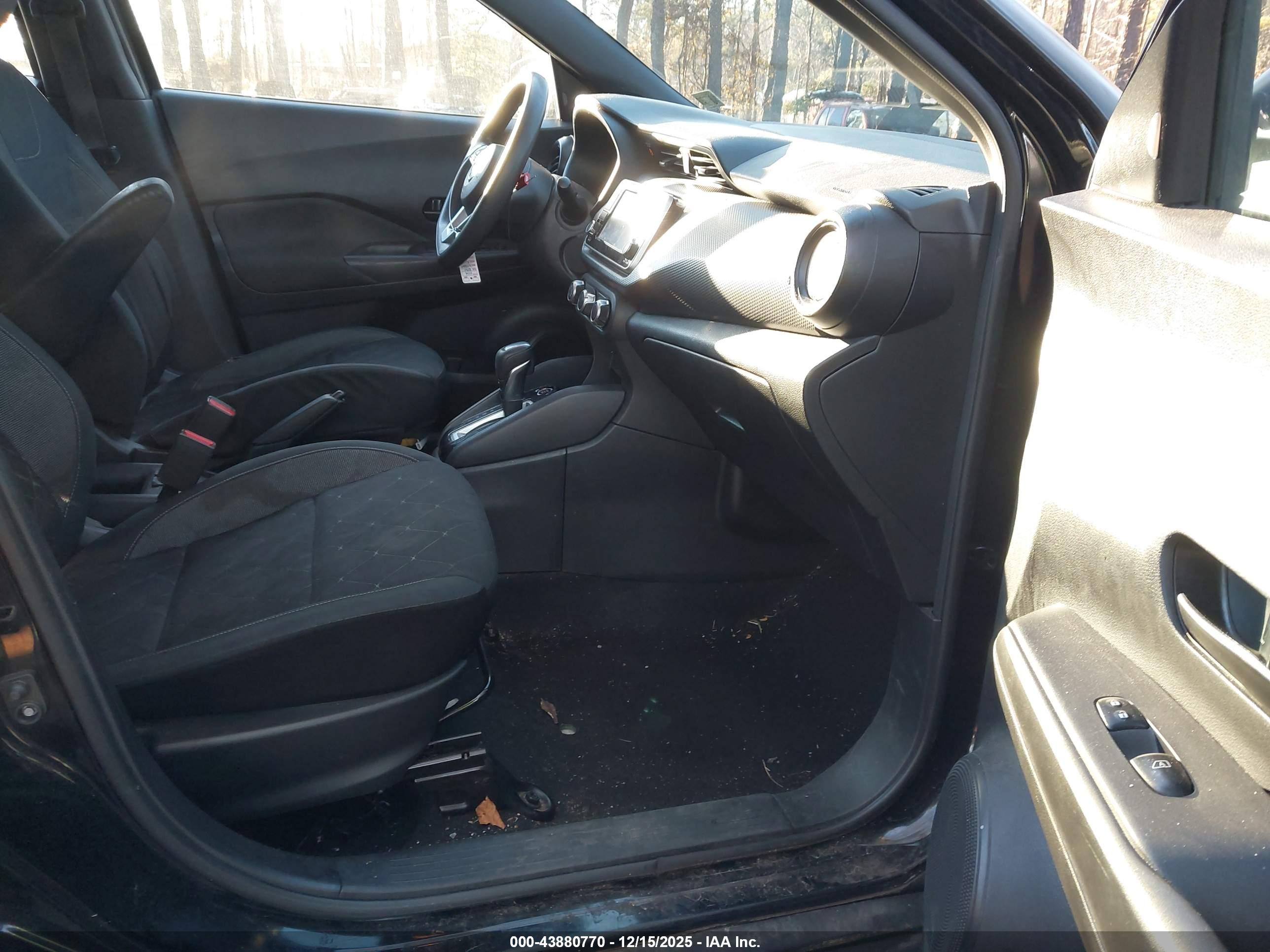 NISSAN KICKS image 5