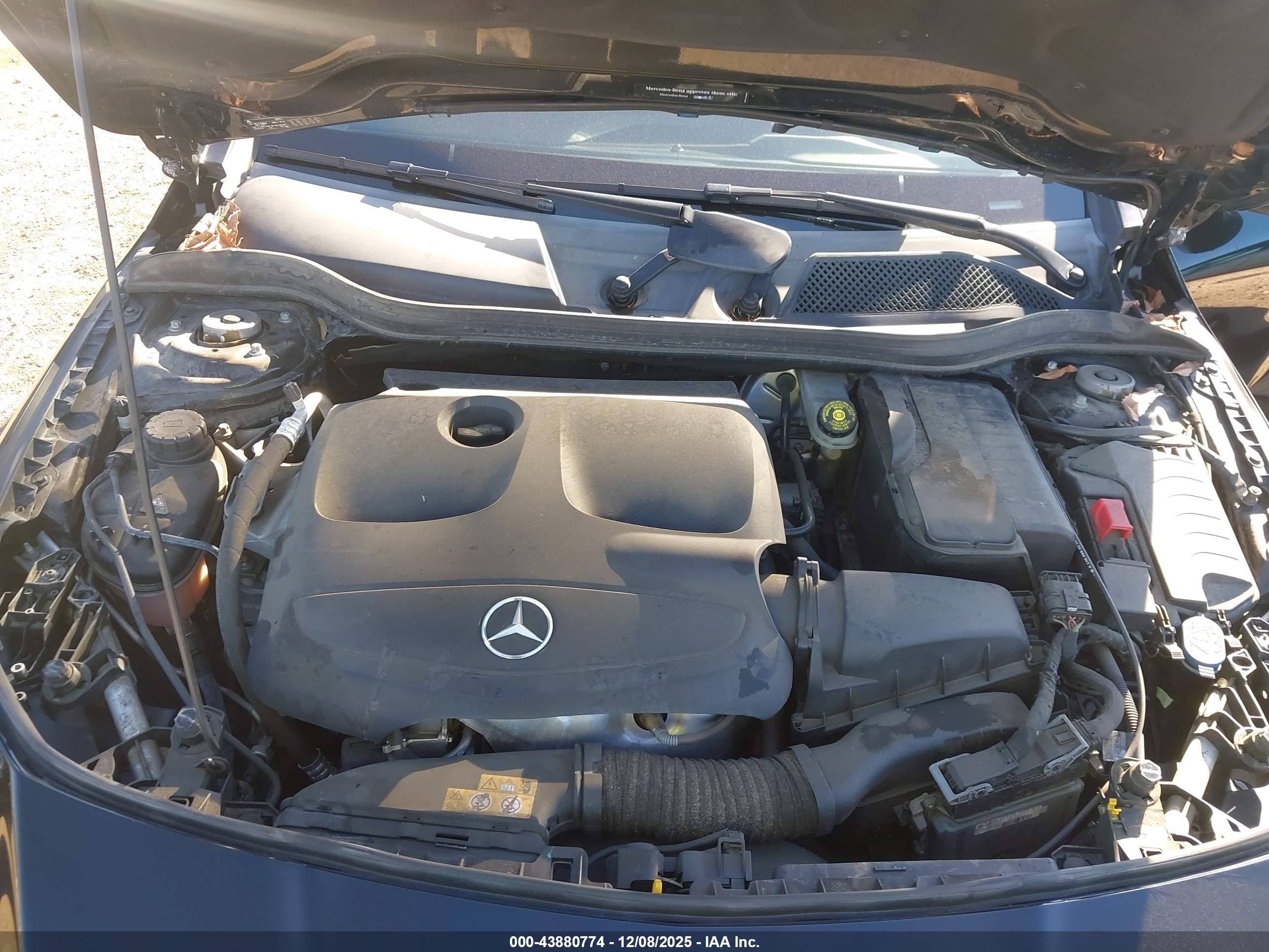 MERCEDES-BENZ CLA image 10
