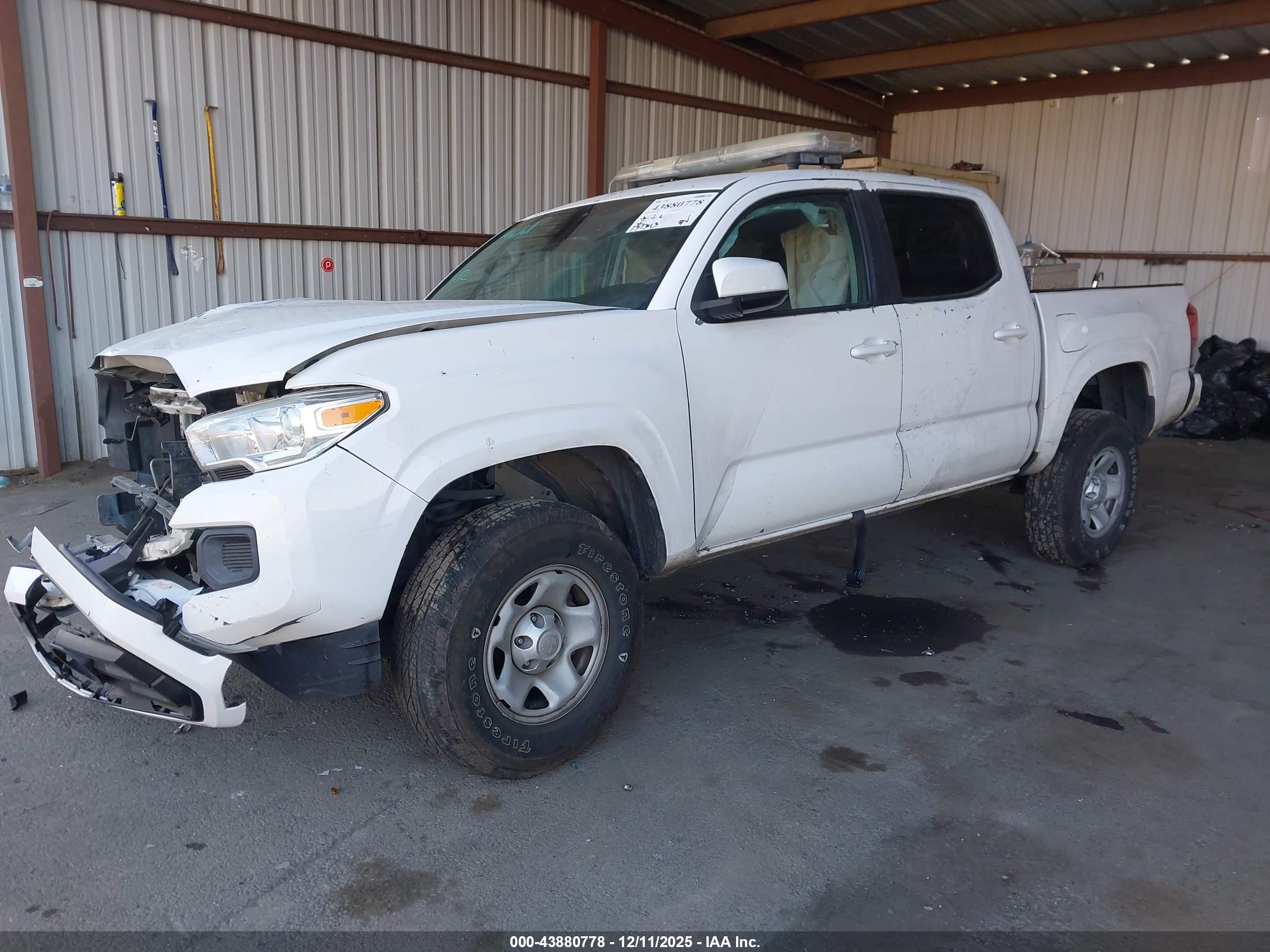 TOYOTA TACOMA image 2