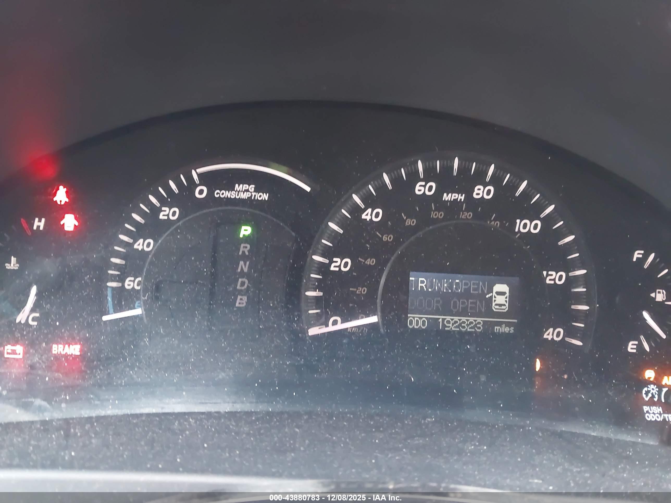 TOYOTA CAMRY image 7