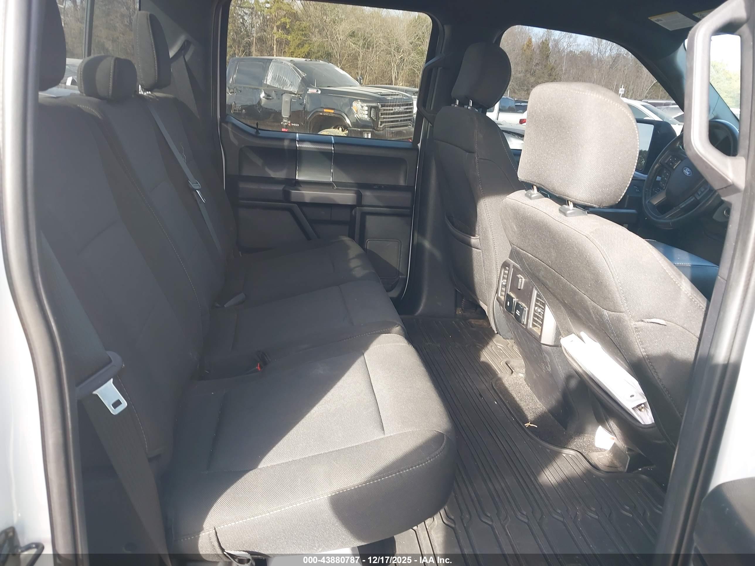 FORD F-150 image 8