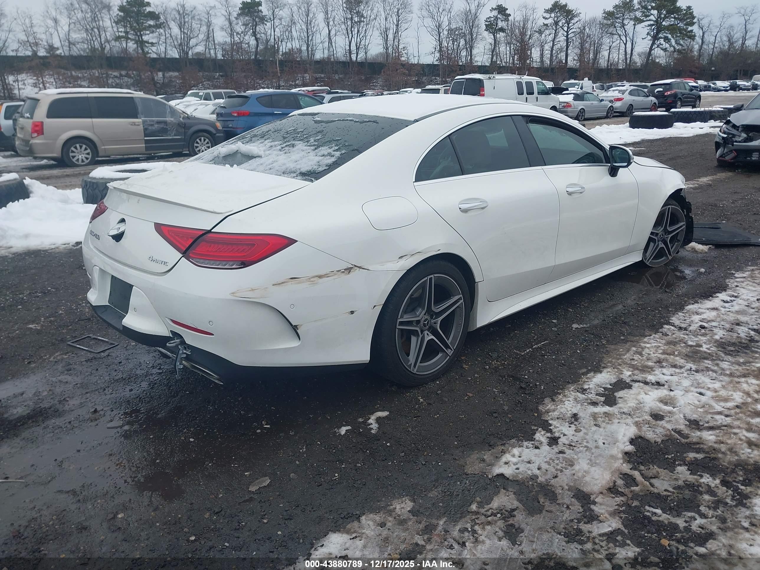 MERCEDES-BENZ CLS image 4
