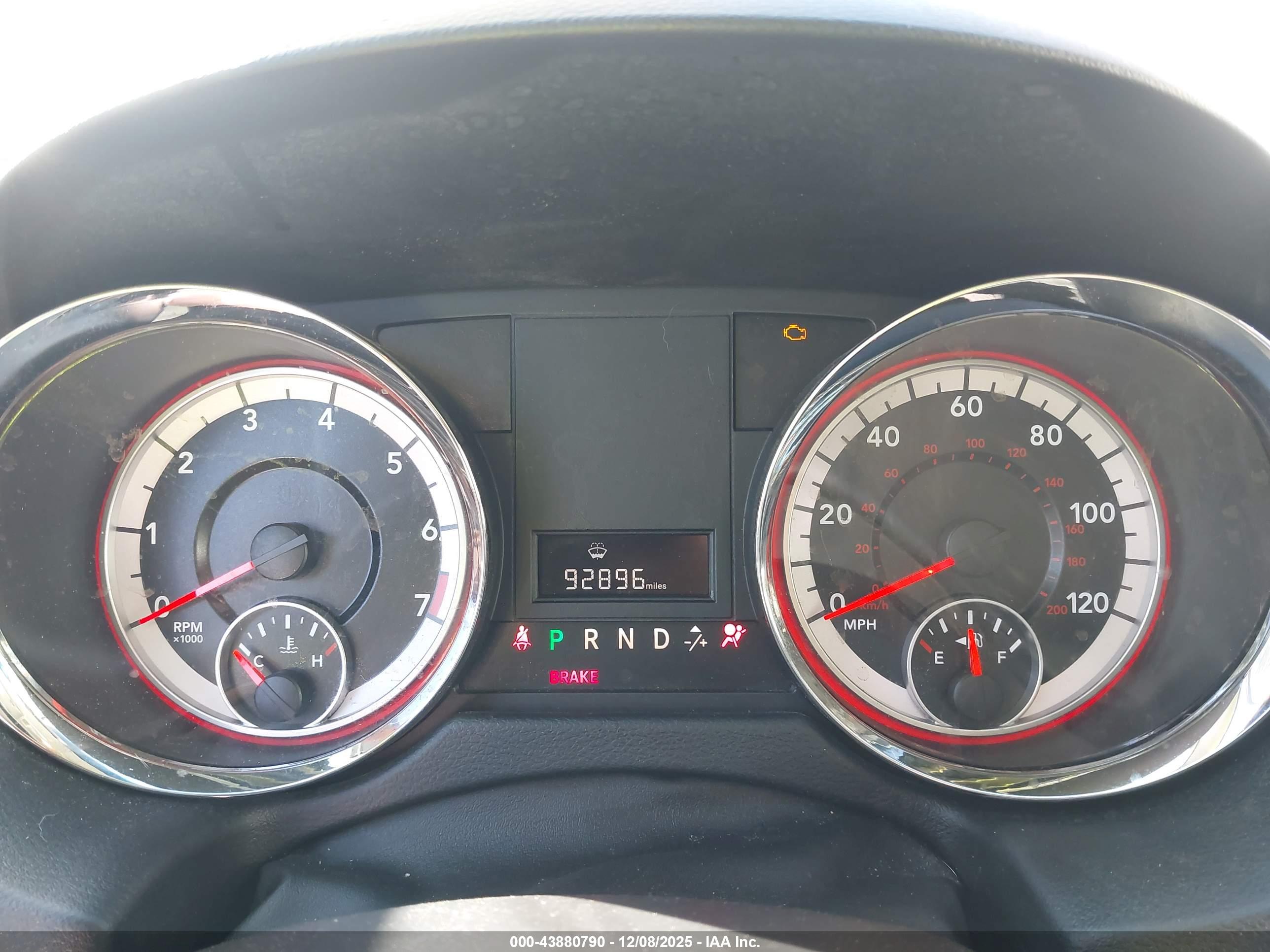 DODGE GRAND image 7