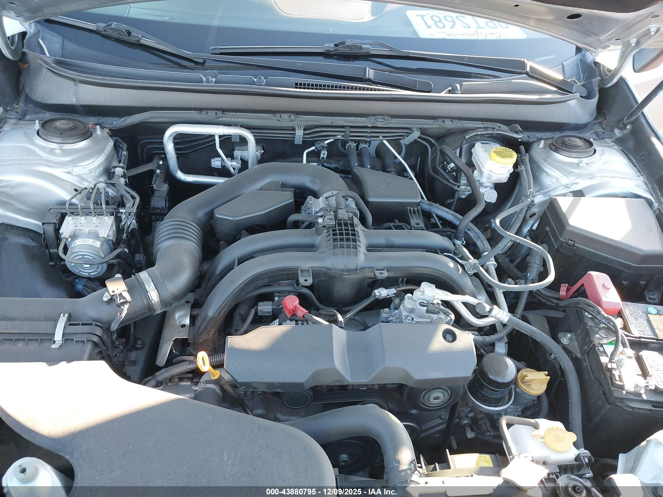 SUBARU OUTBACK image 10