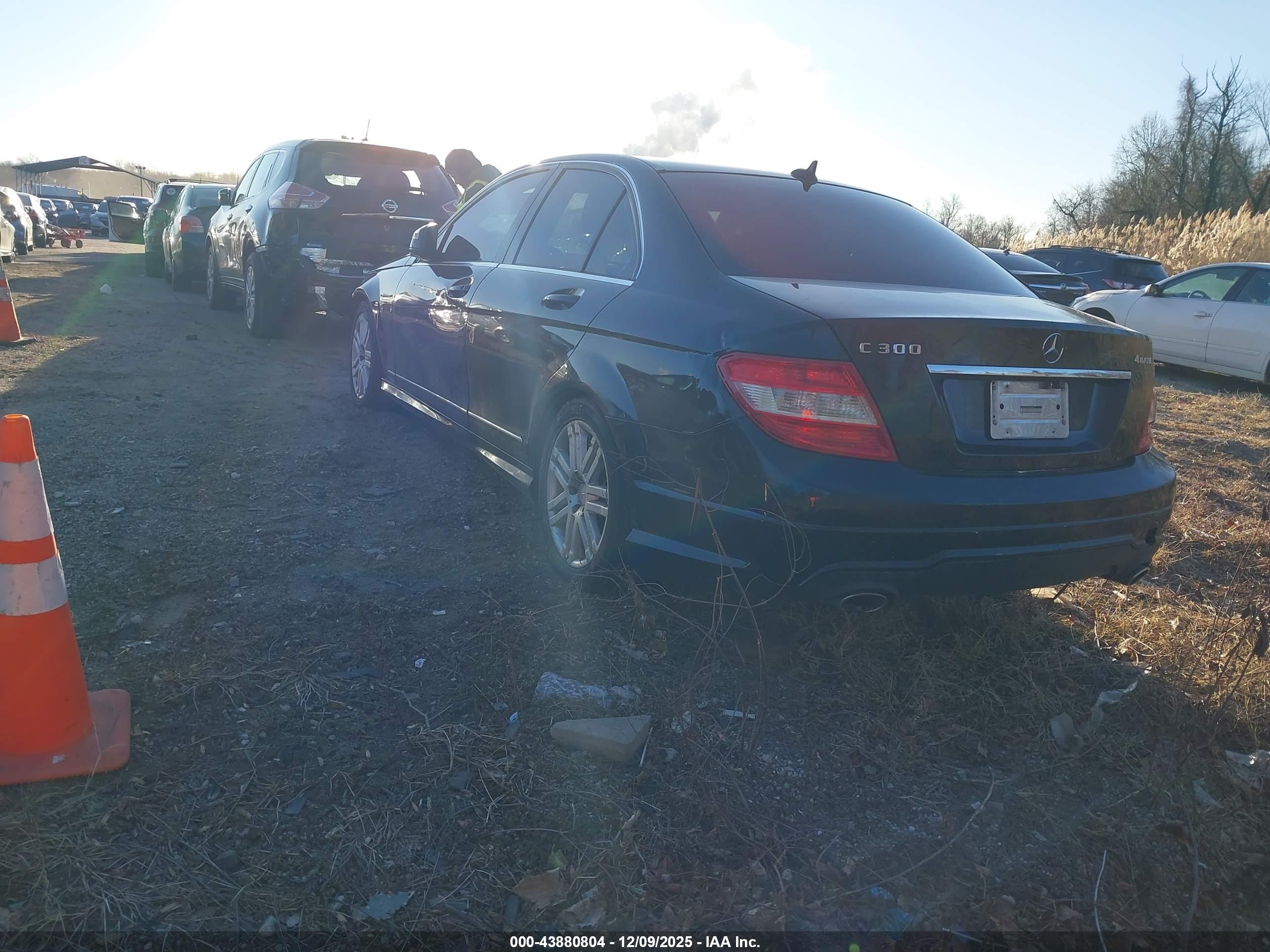 MERCEDES-BENZ C image 3