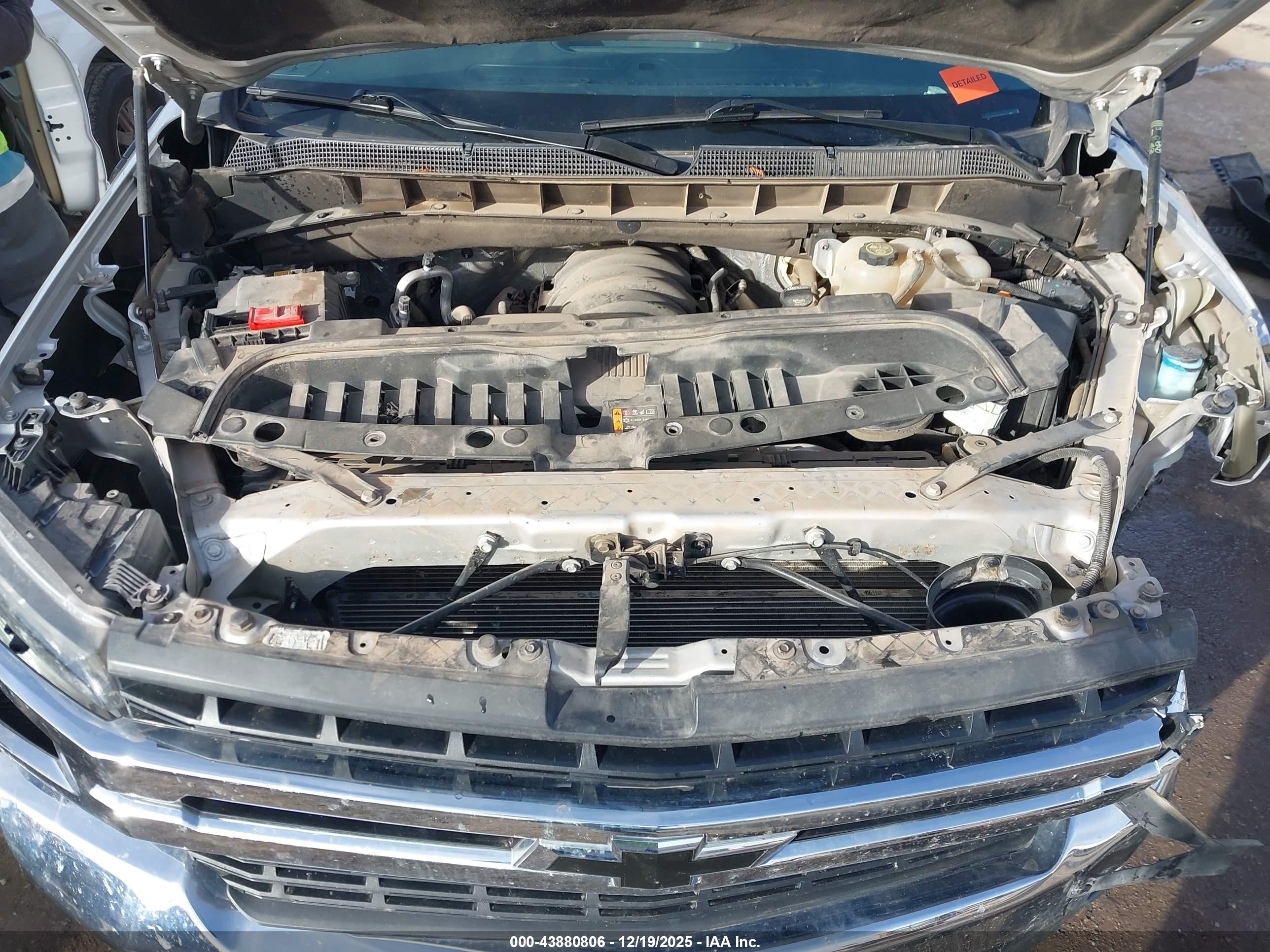 CHEVROLET SILVERADO image 10