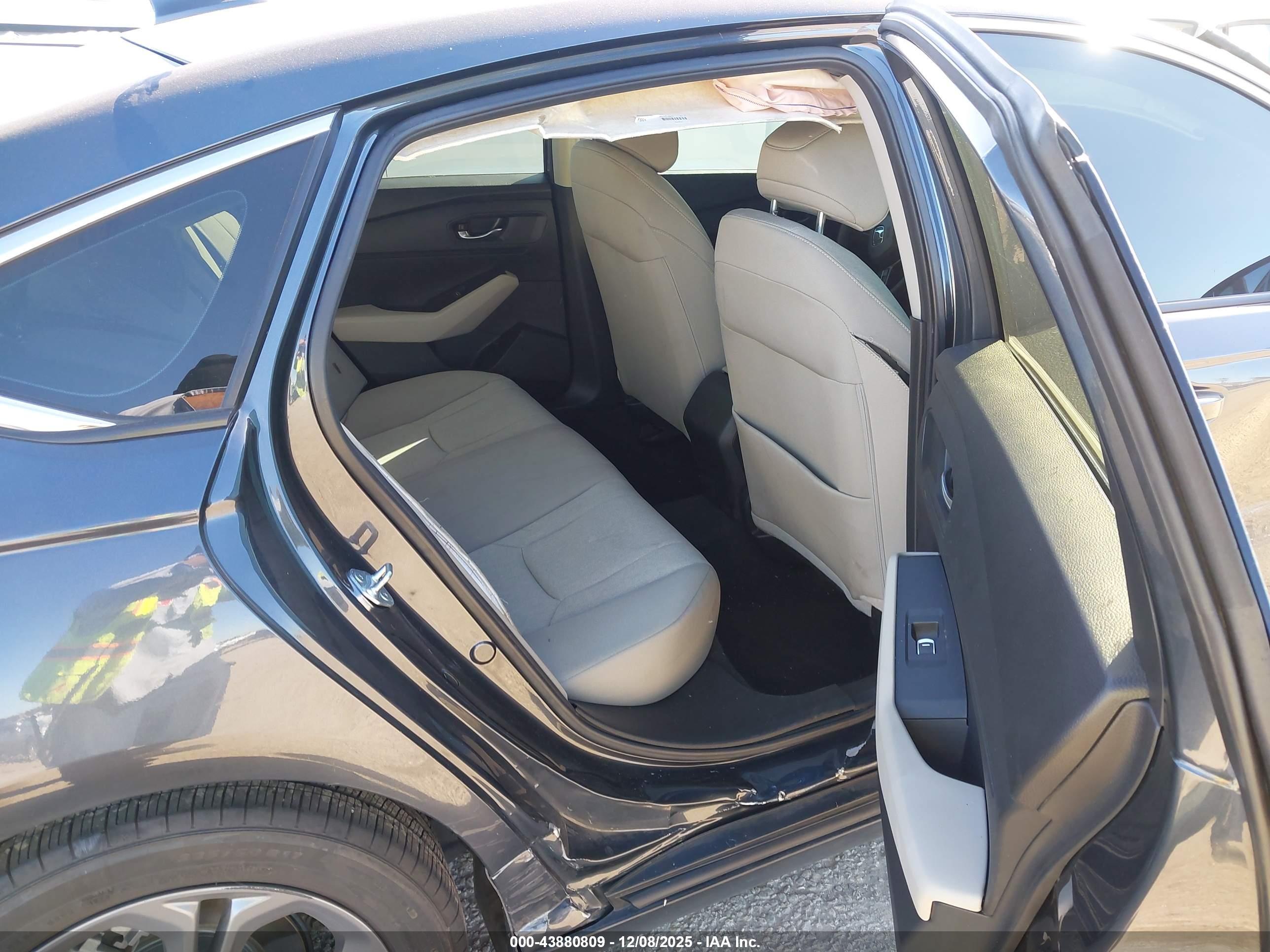 HONDA ACCORD image 8
