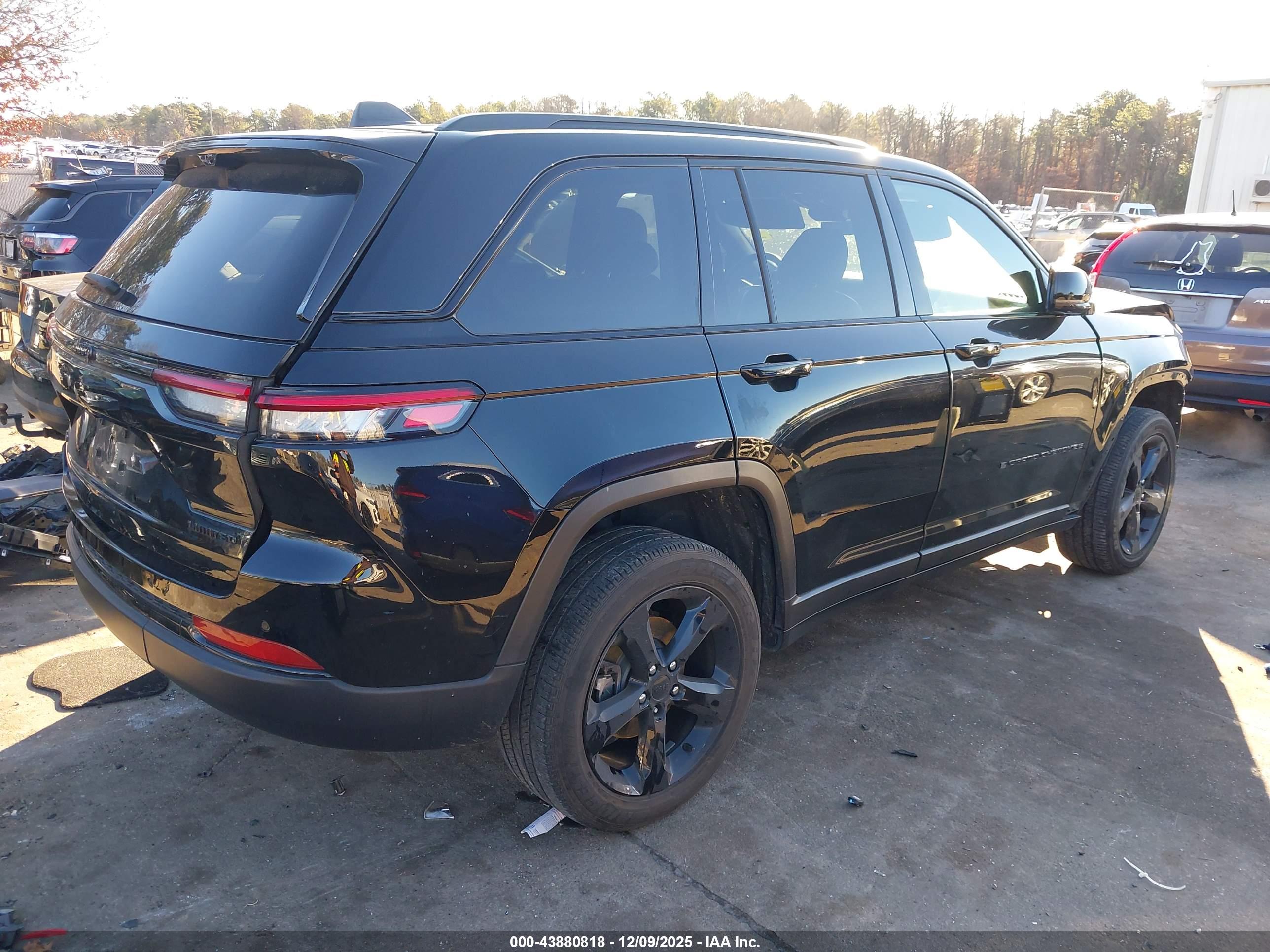 JEEP GRAND image 4