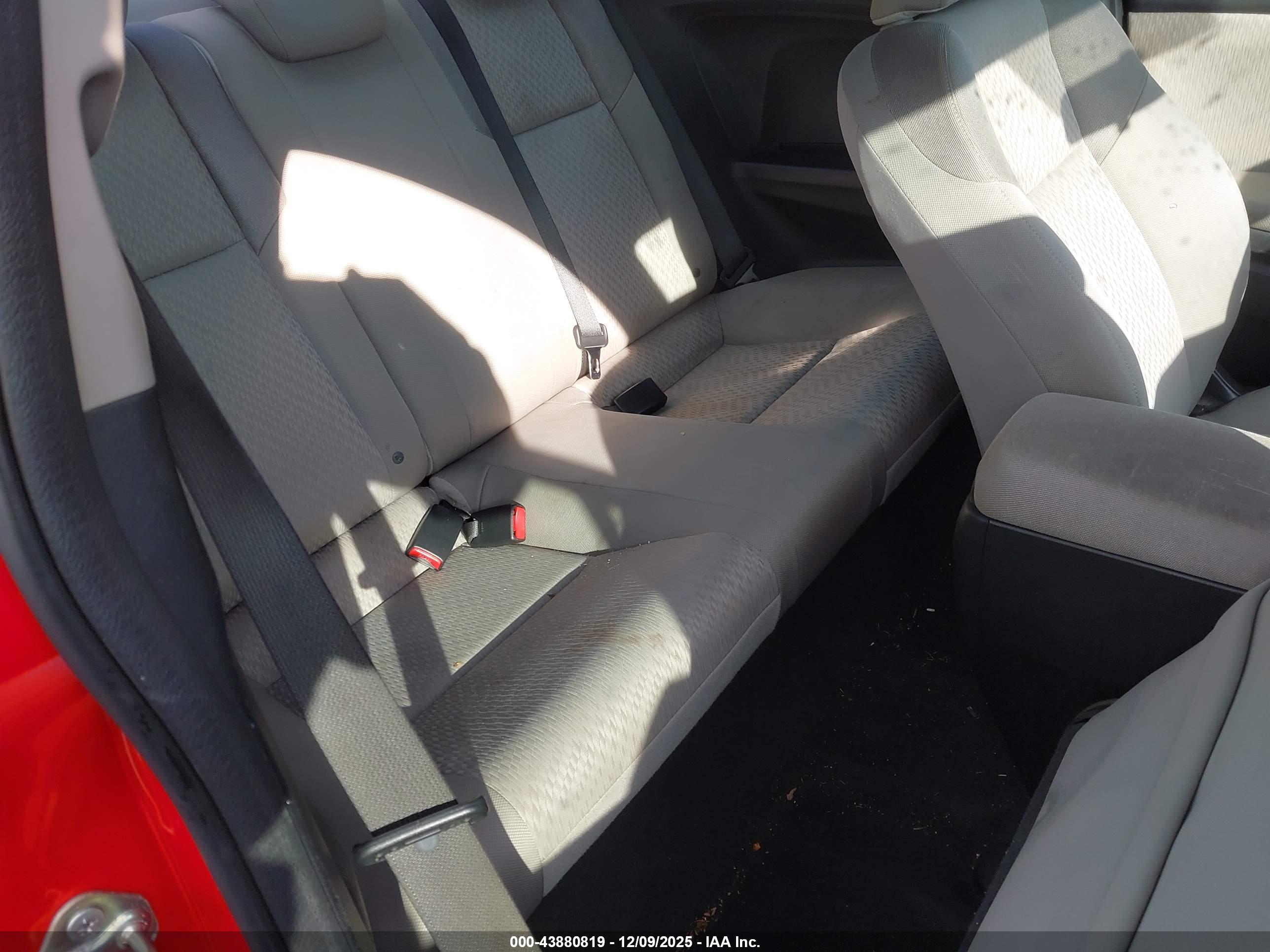 HONDA CIVIC image 8