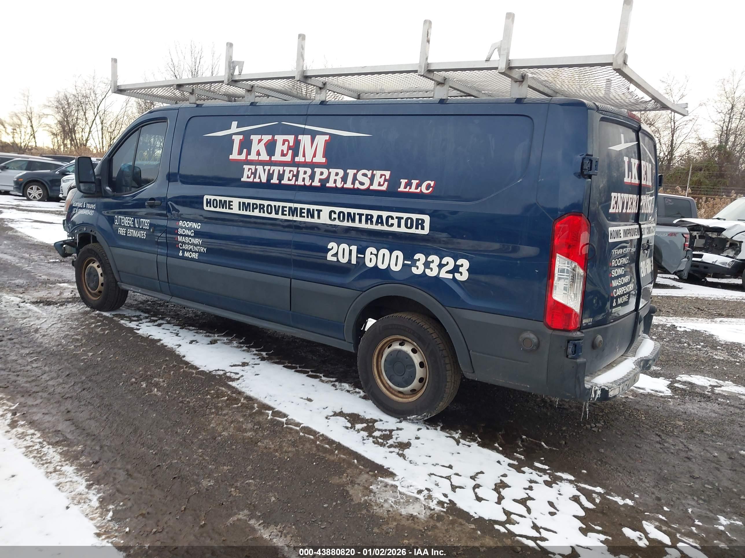 FORD TRANSIT-350 image 3