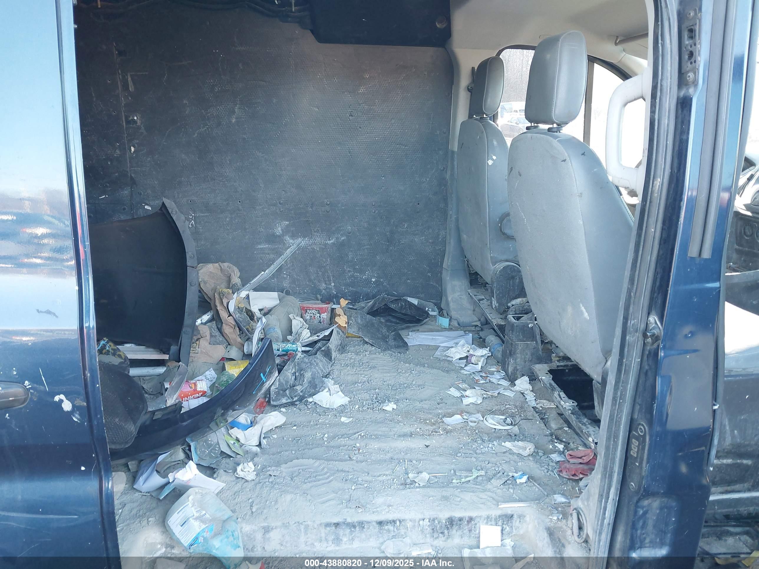 FORD TRANSIT-350 image 8