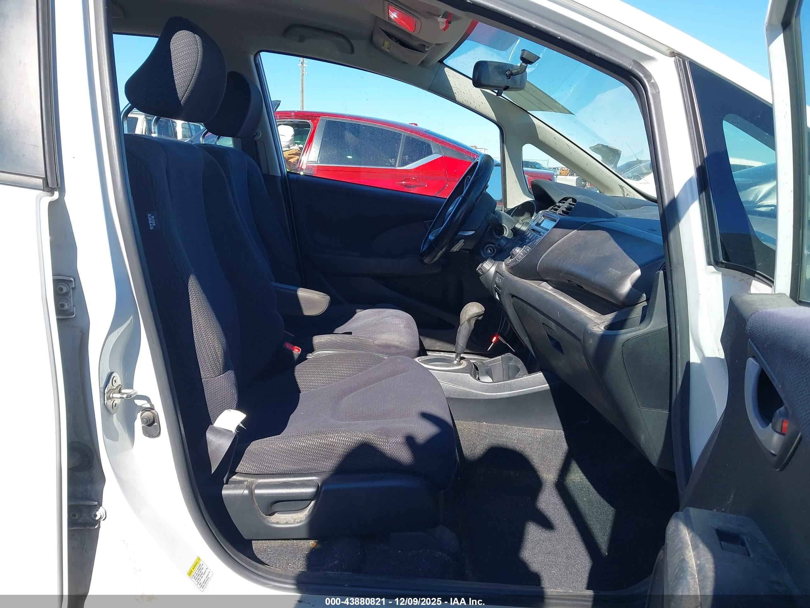 HONDA FIT image 5