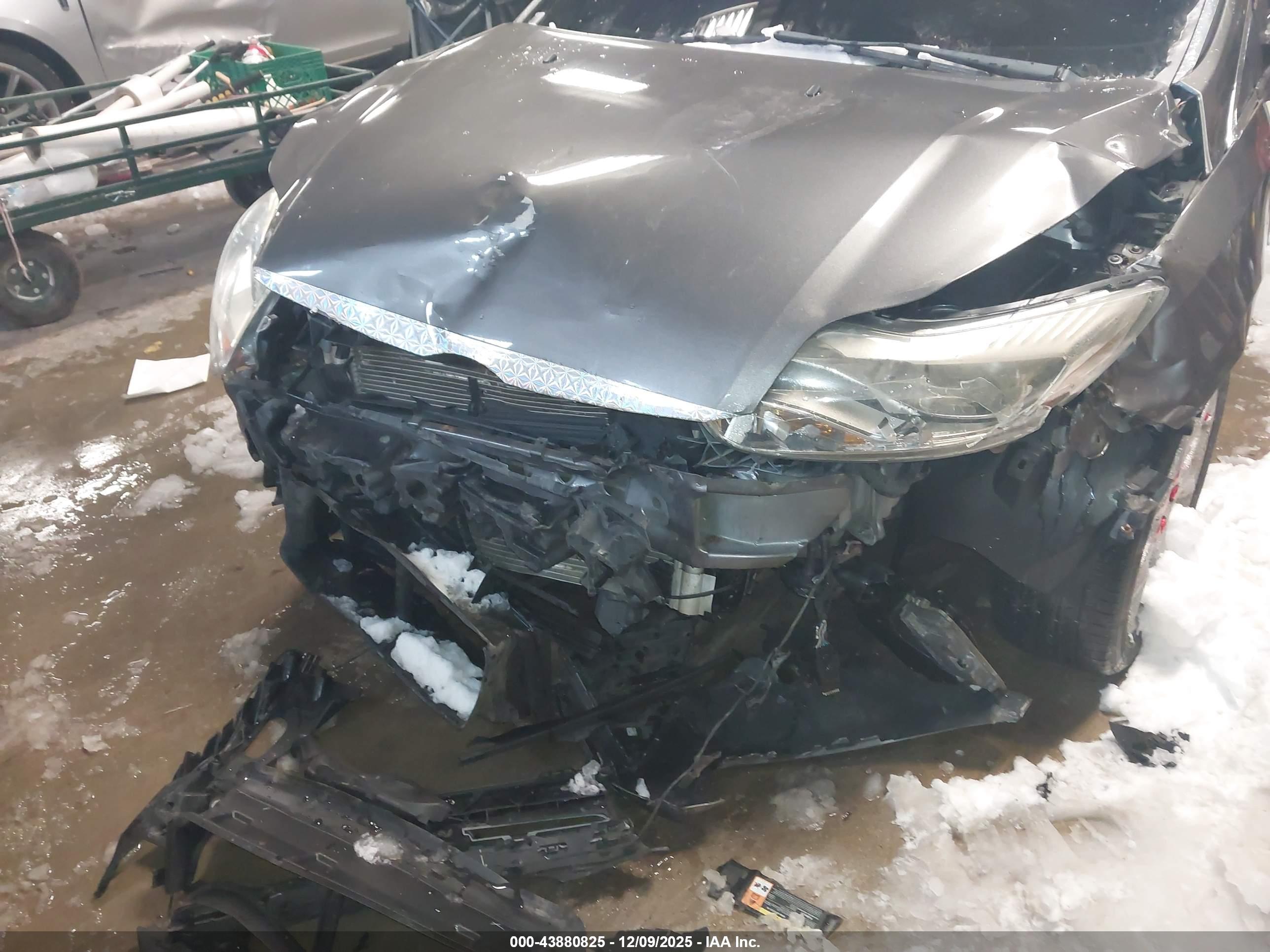 FORD FOCUS image 6