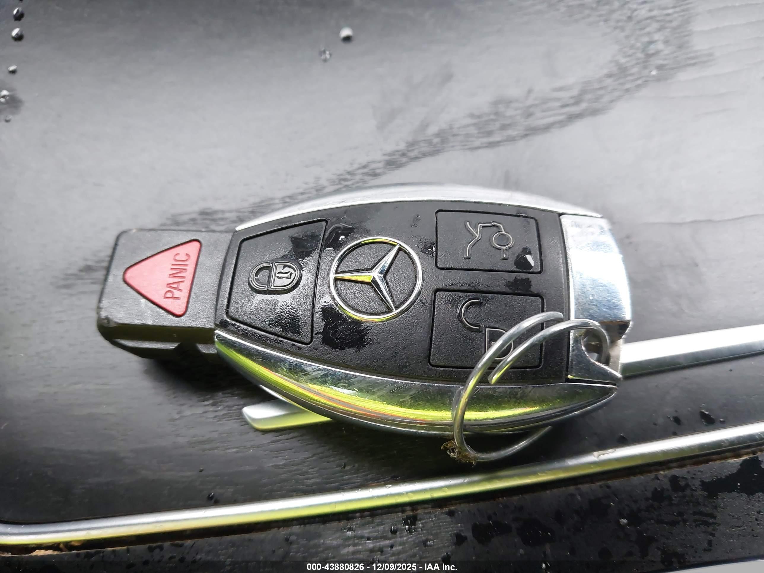 MERCEDES-BENZ C image 11
