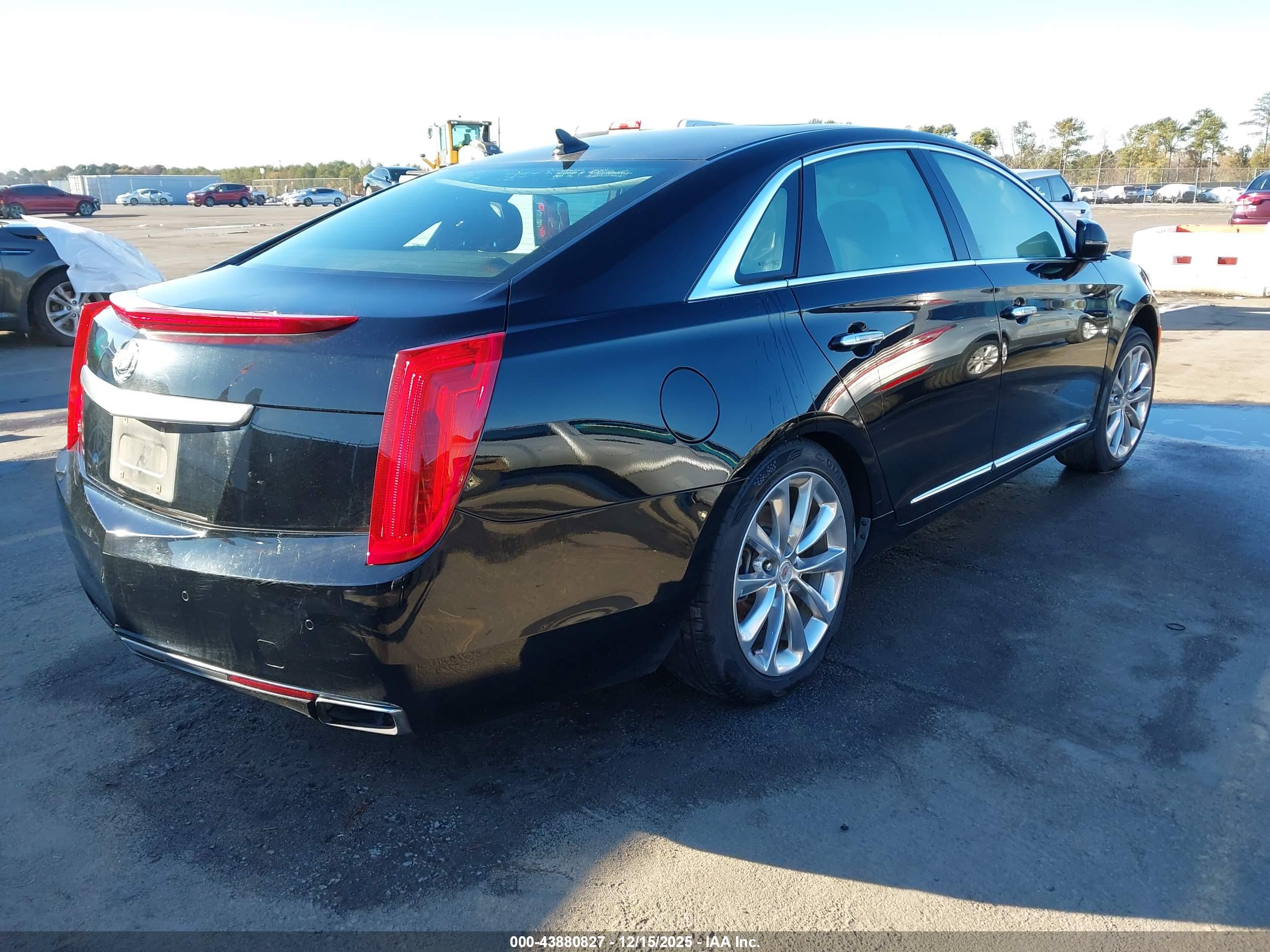 CADILLAC XTS image 4