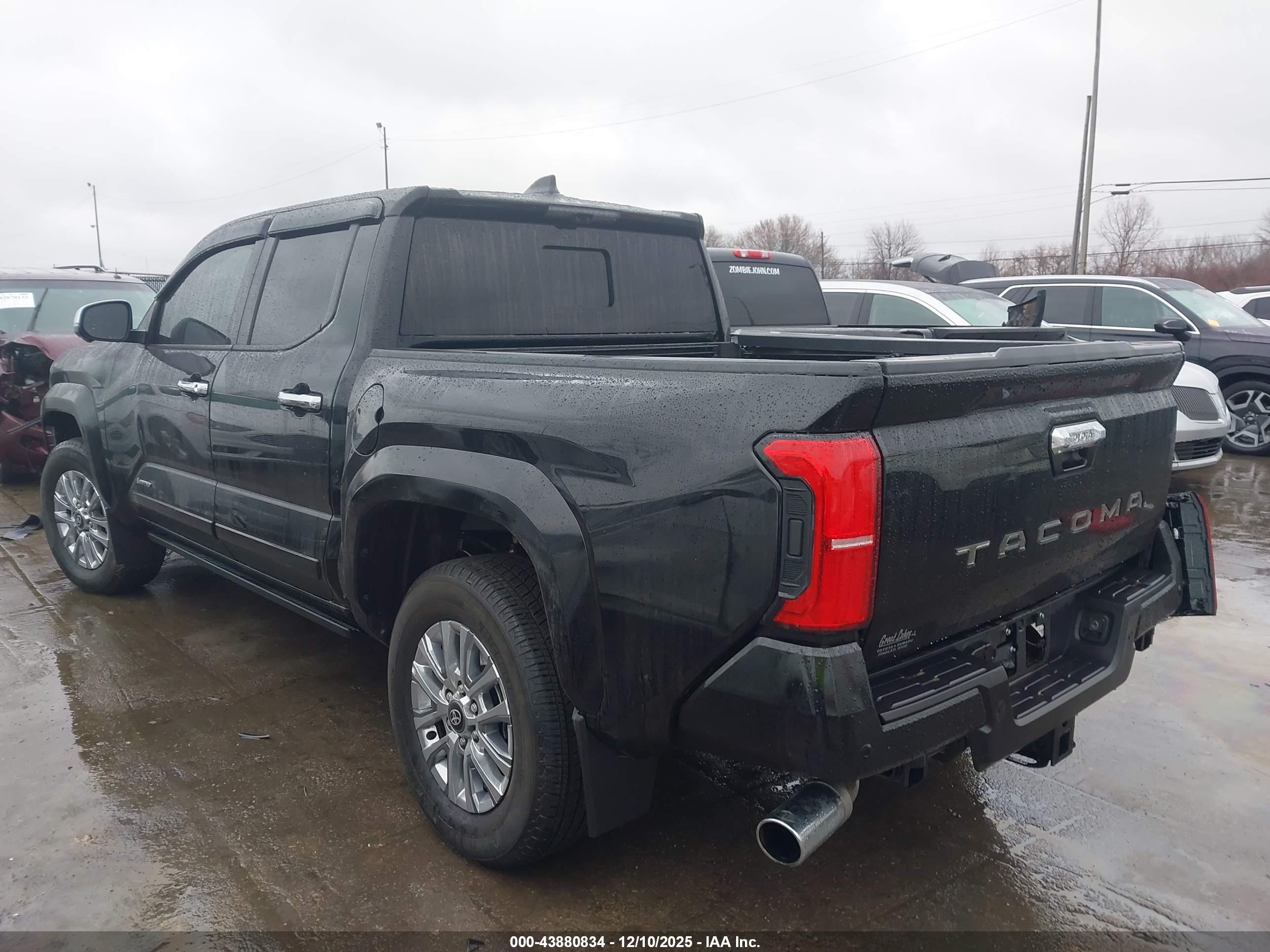 TOYOTA TACOMA image 3