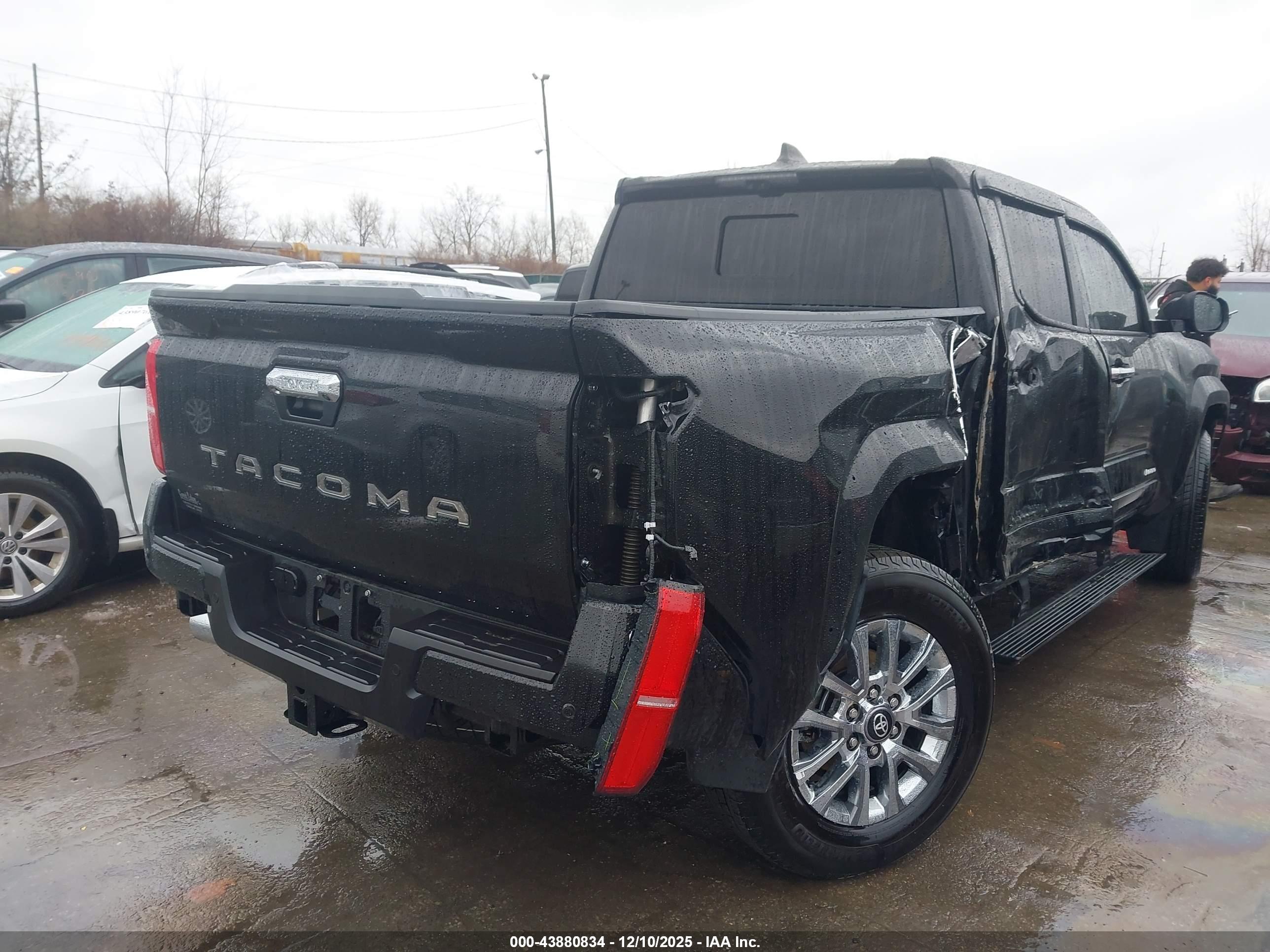 TOYOTA TACOMA image 4