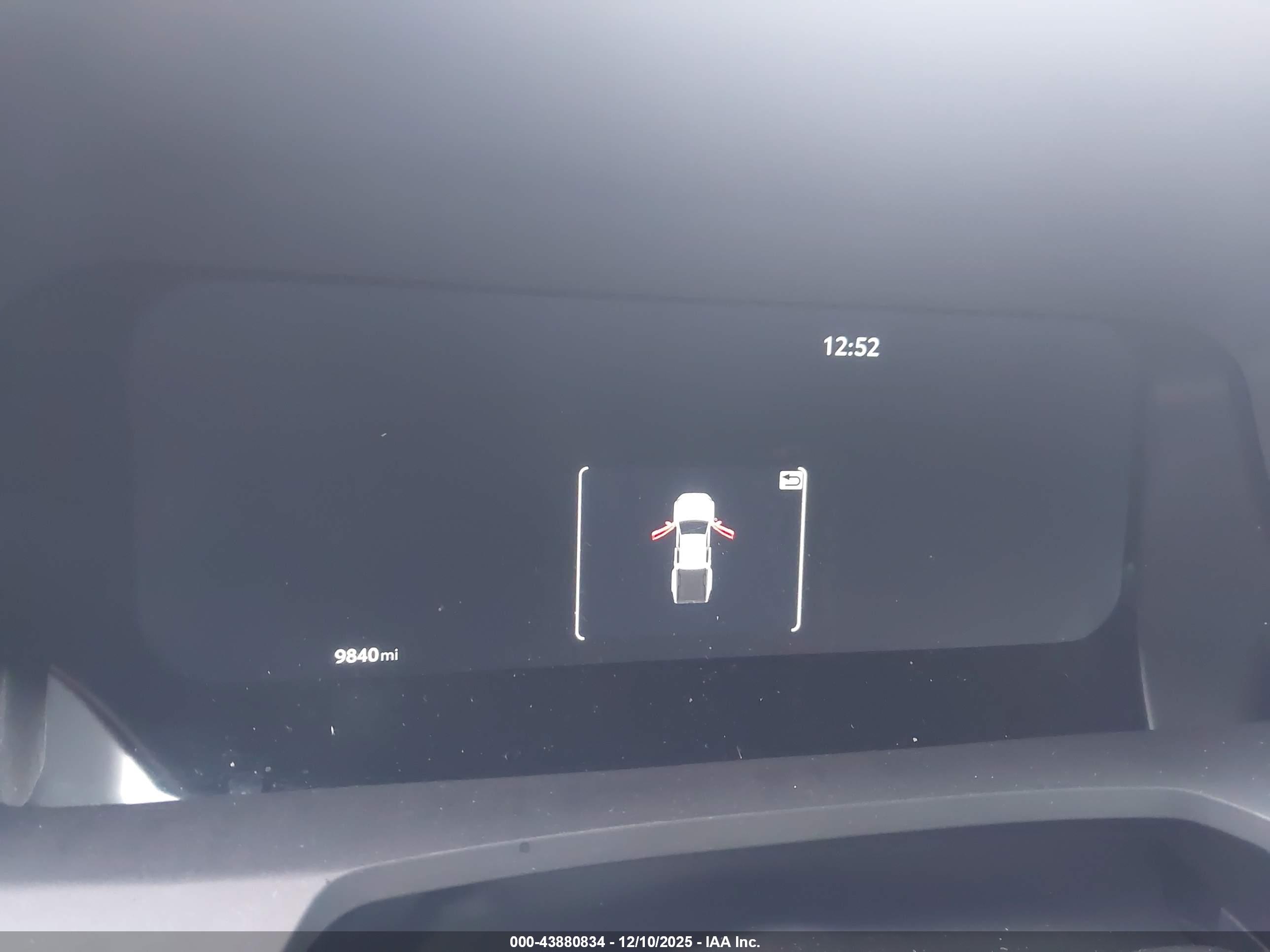 TOYOTA TACOMA image 7