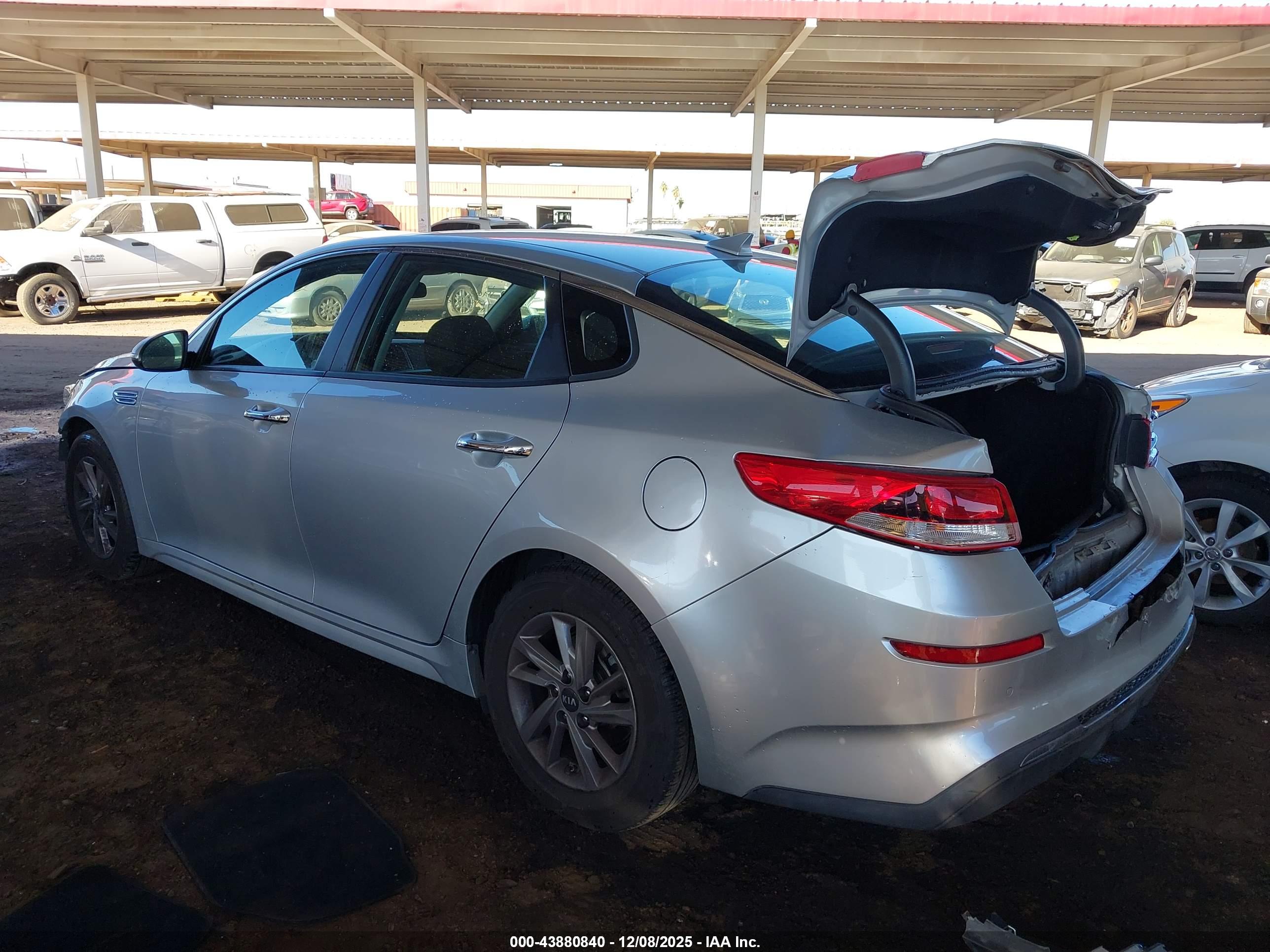 KIA OPTIMA image 3