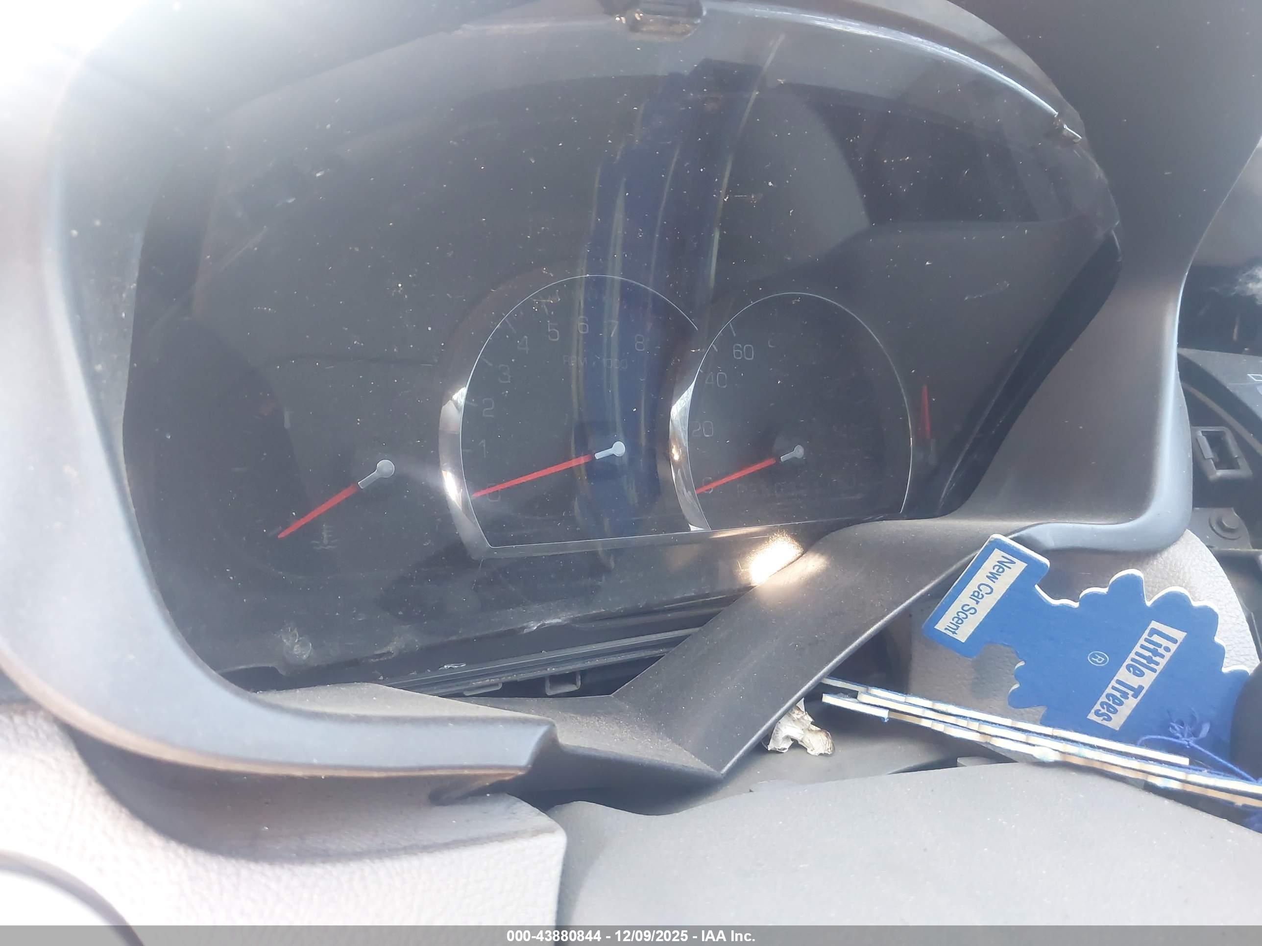 CADILLAC DTS image 7