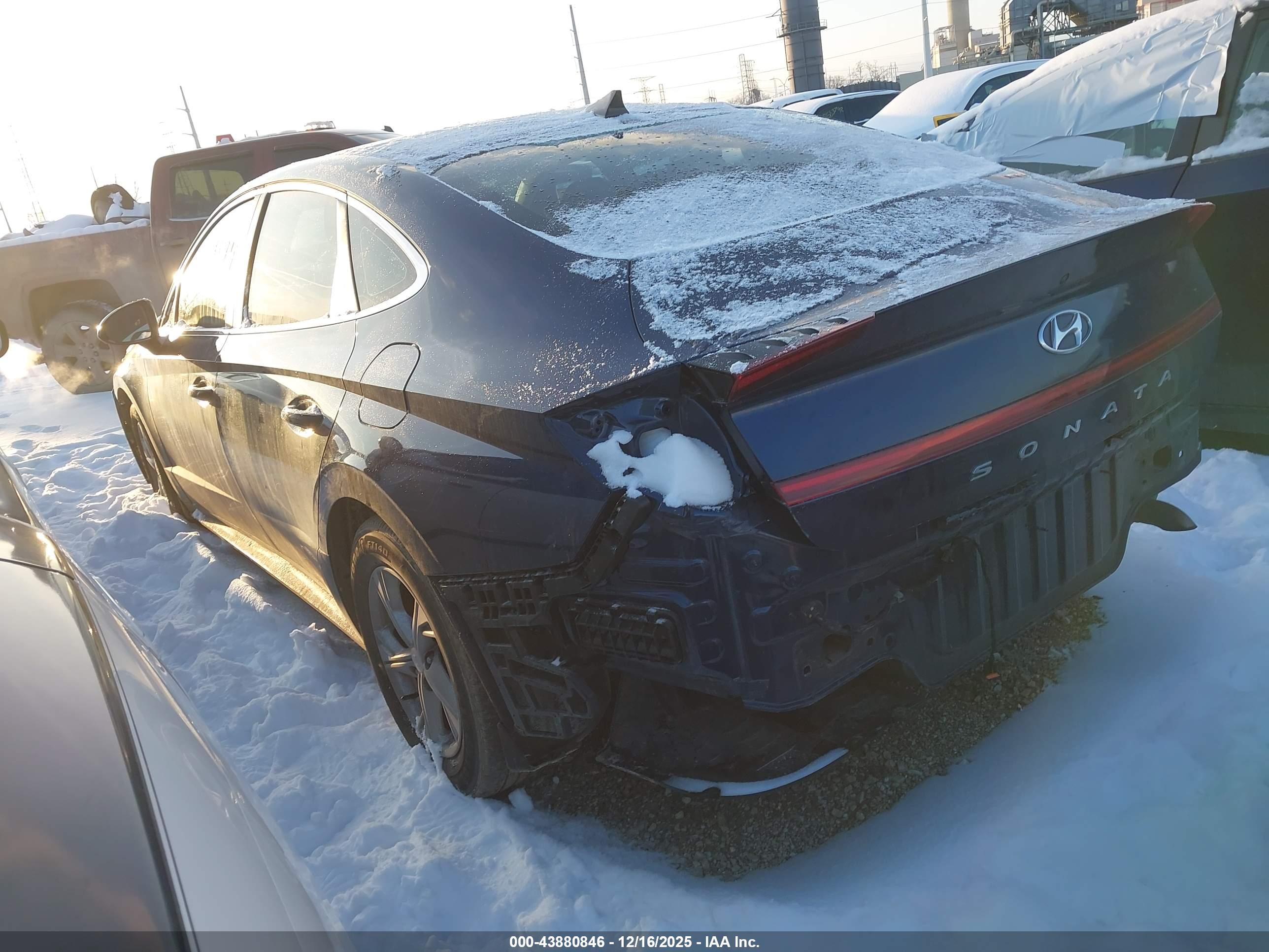 HYUNDAI SONATA image 3