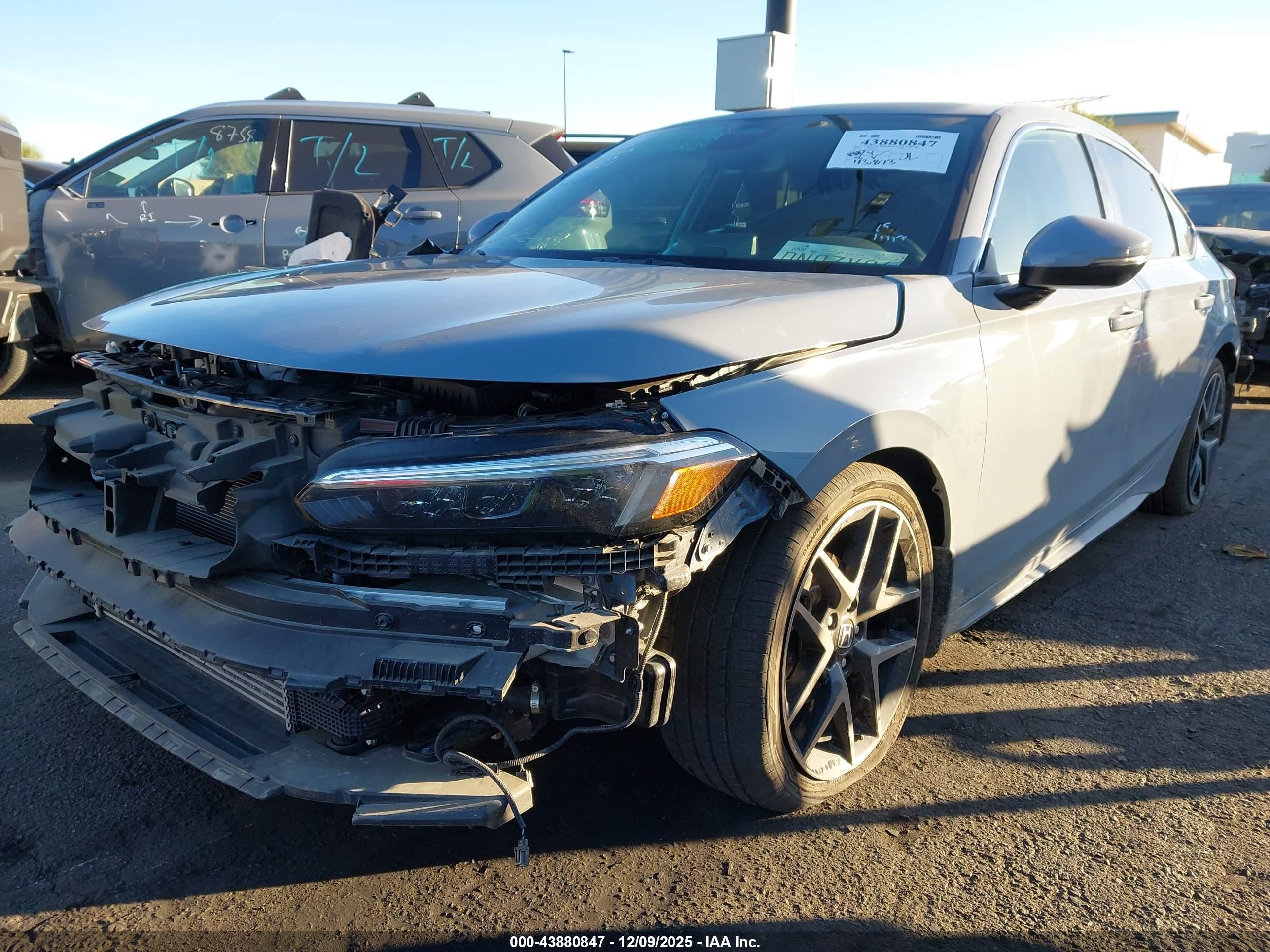 HONDA CIVIC image 2