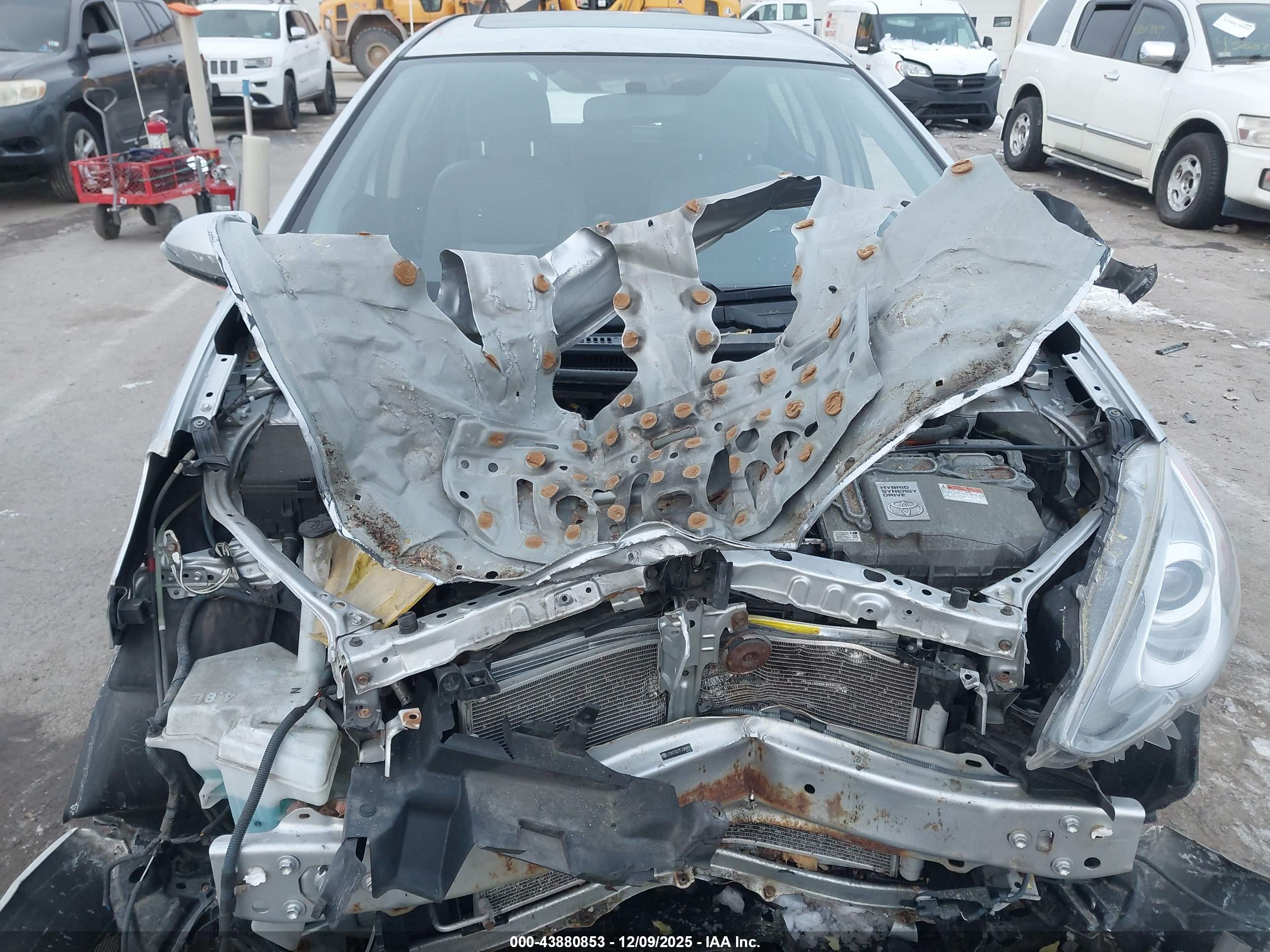 TOYOTA PRIUS image 10