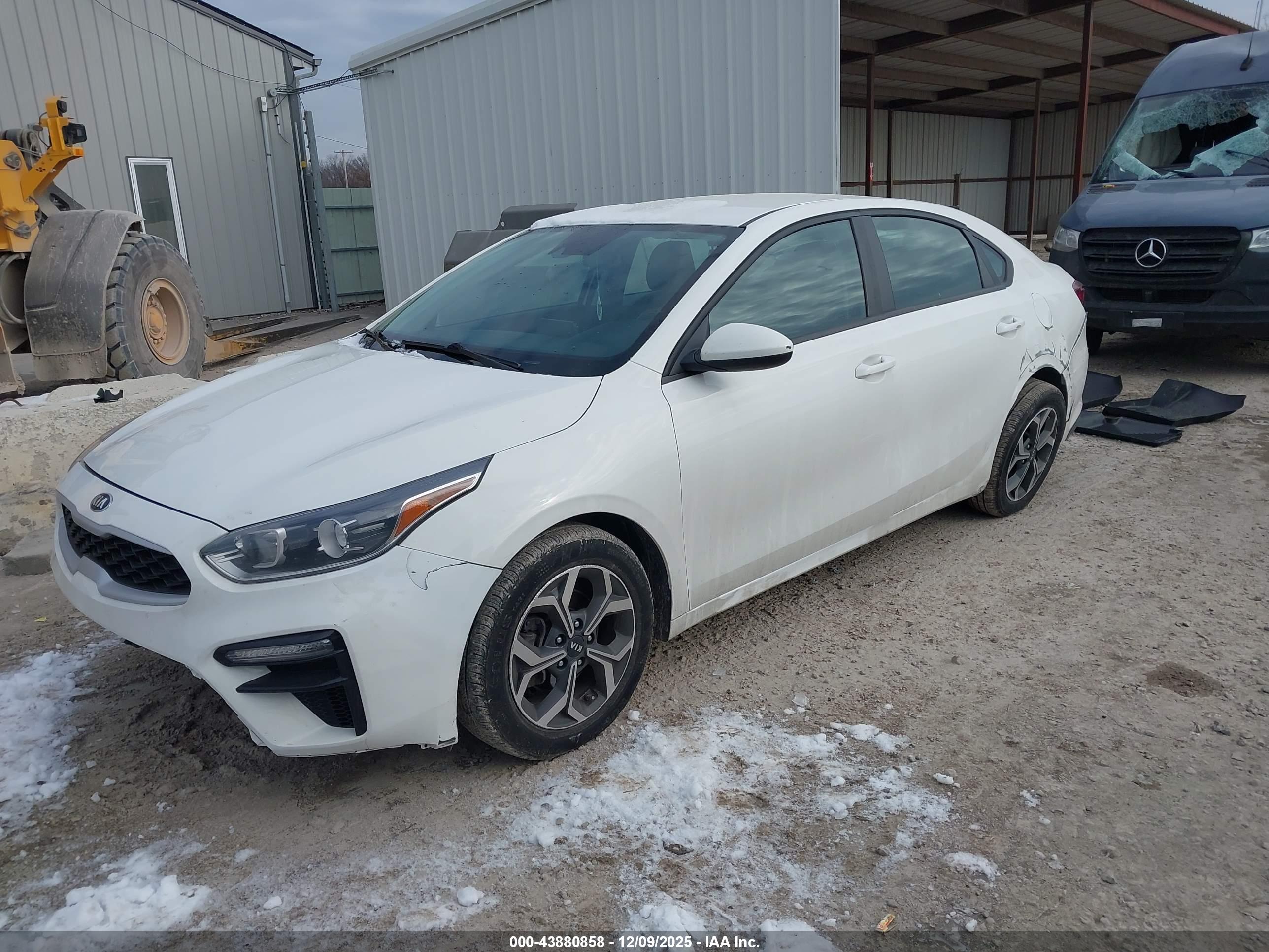 KIA FORTE image 2