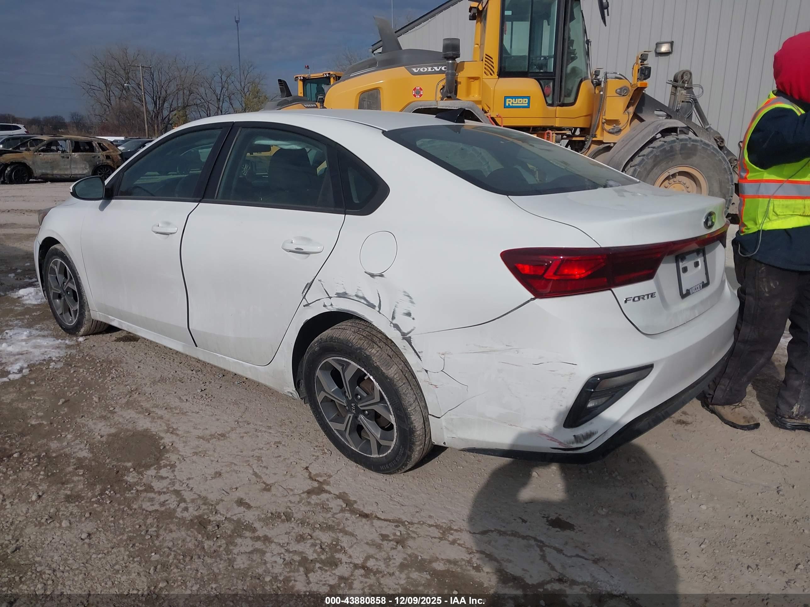 KIA FORTE image 3