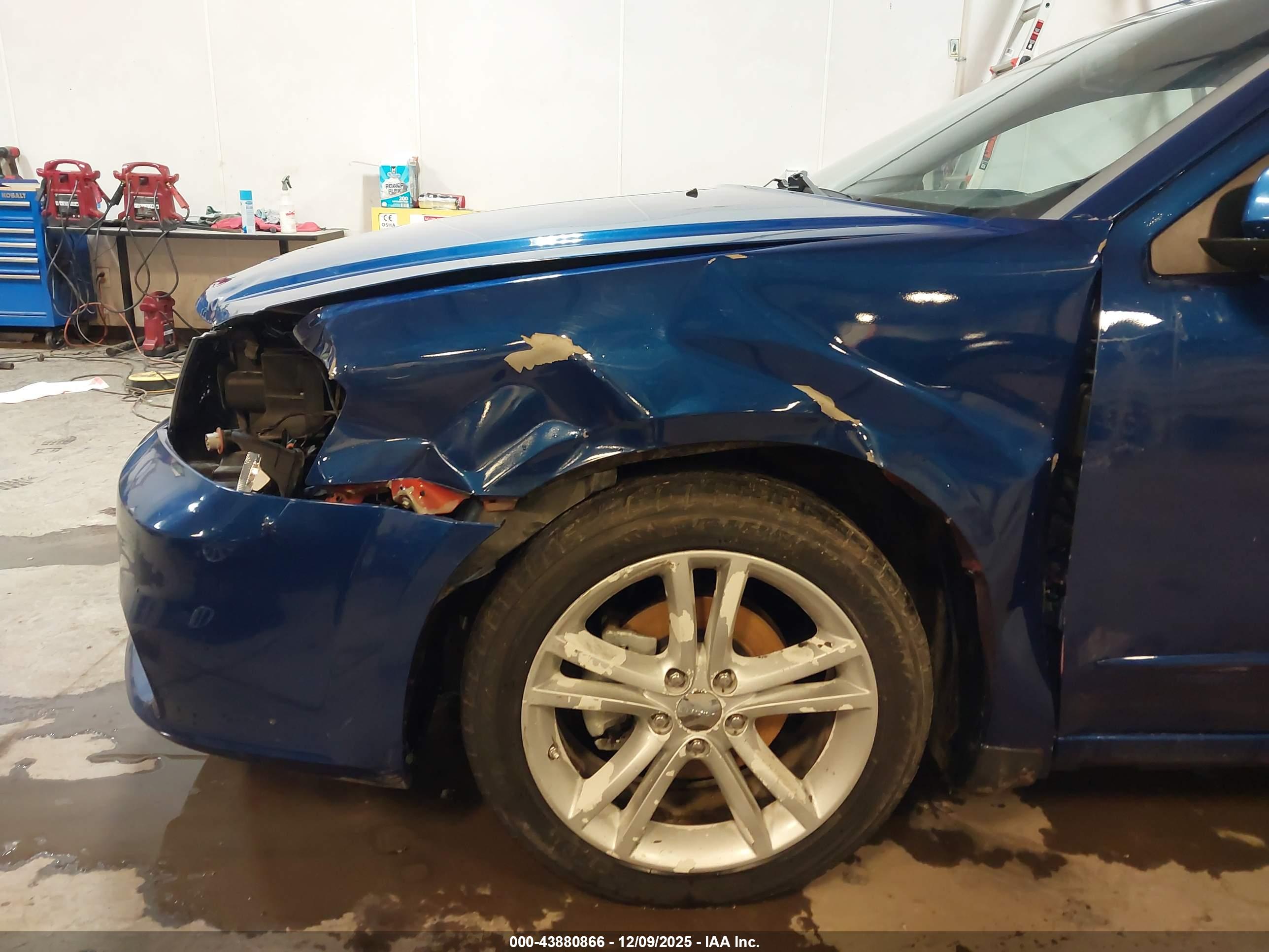 DODGE AVENGER image 6