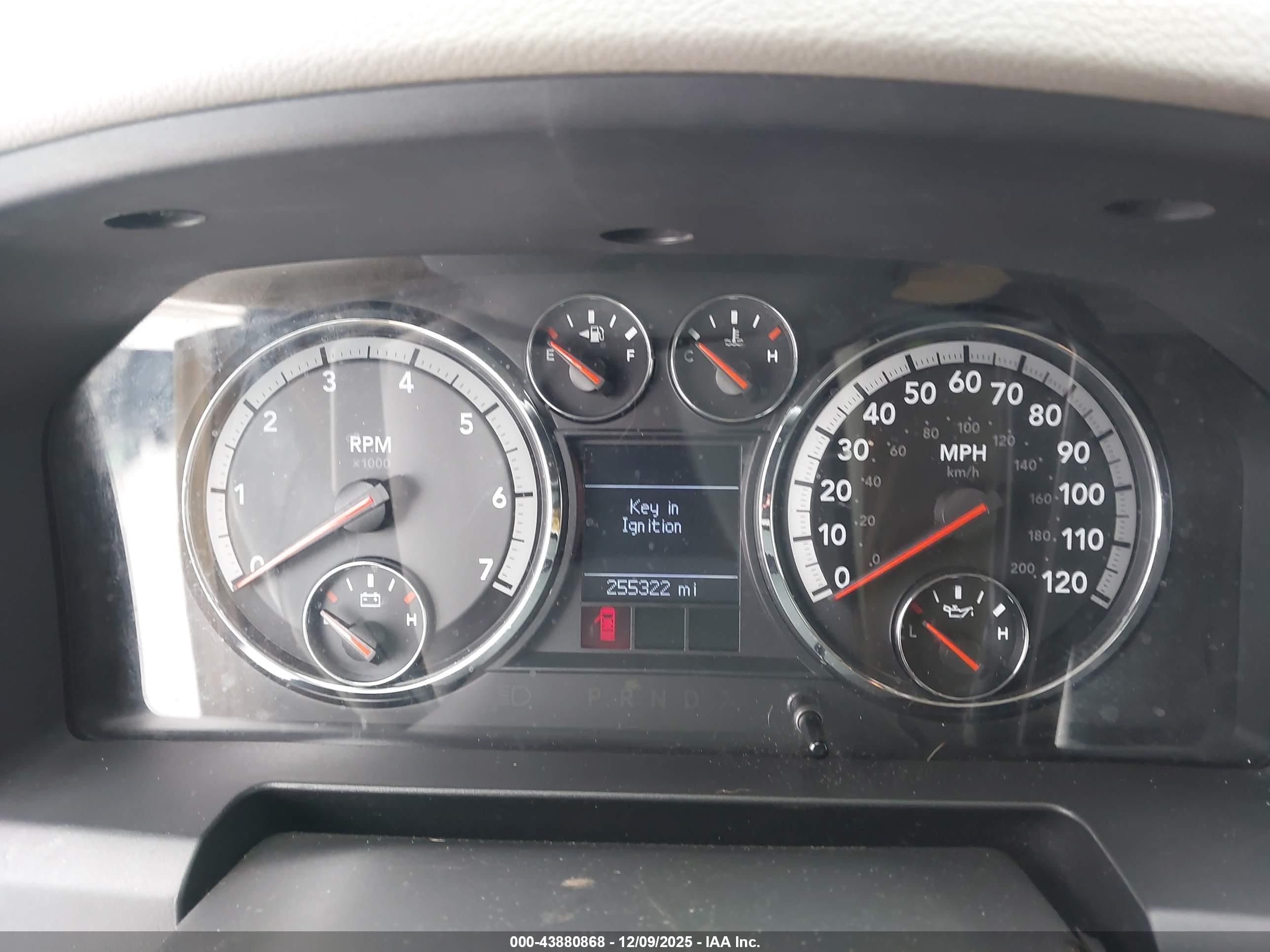 DODGE RAM image 7