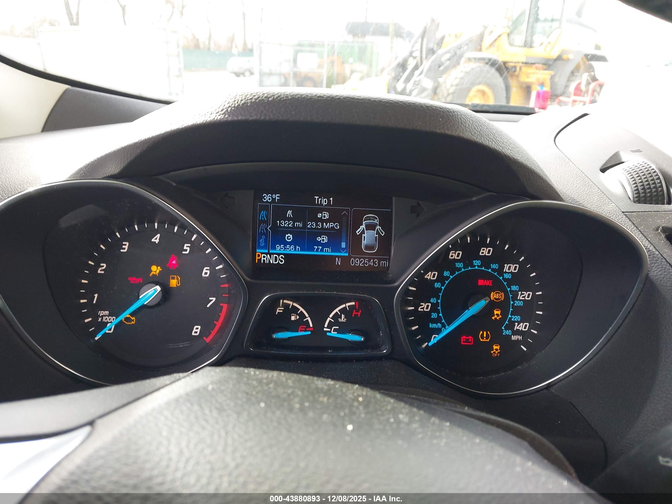 FORD ESCAPE image 7