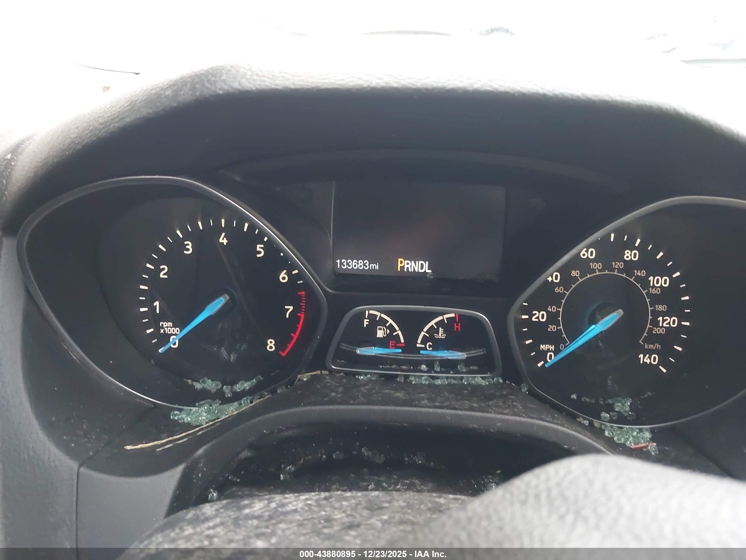 FORD FOCUS image 7