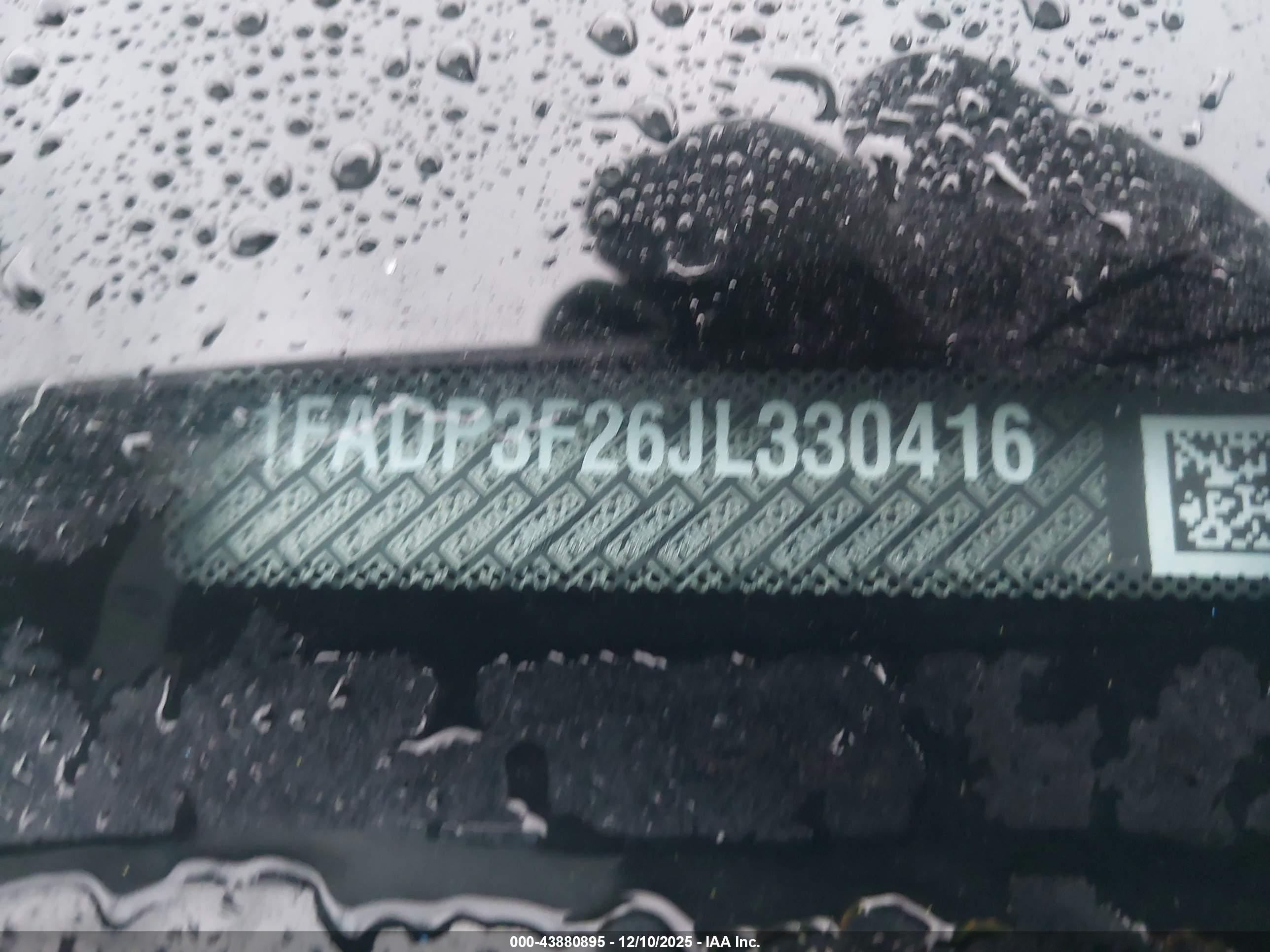 FORD FOCUS image 9