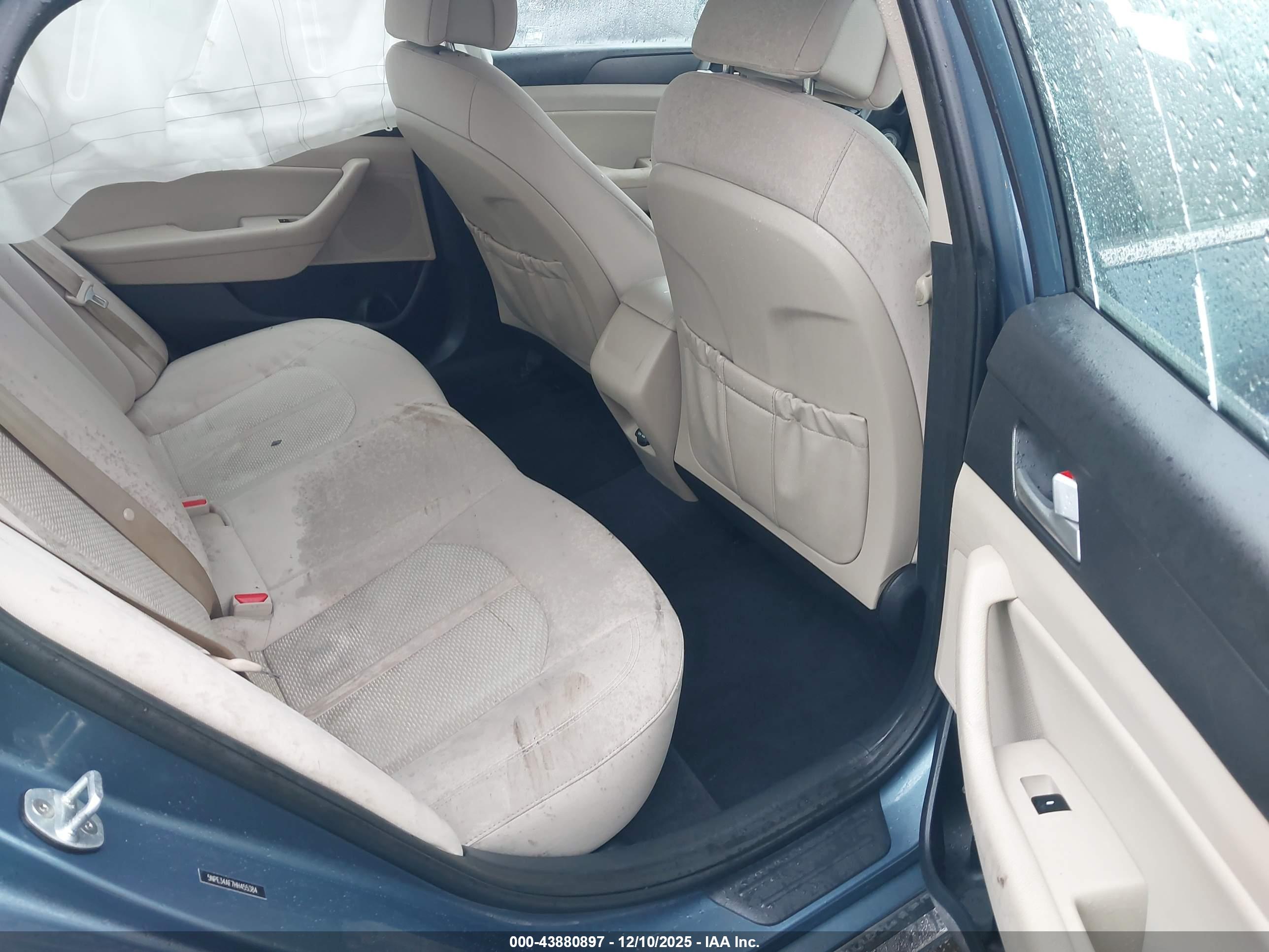 HYUNDAI SONATA image 8
