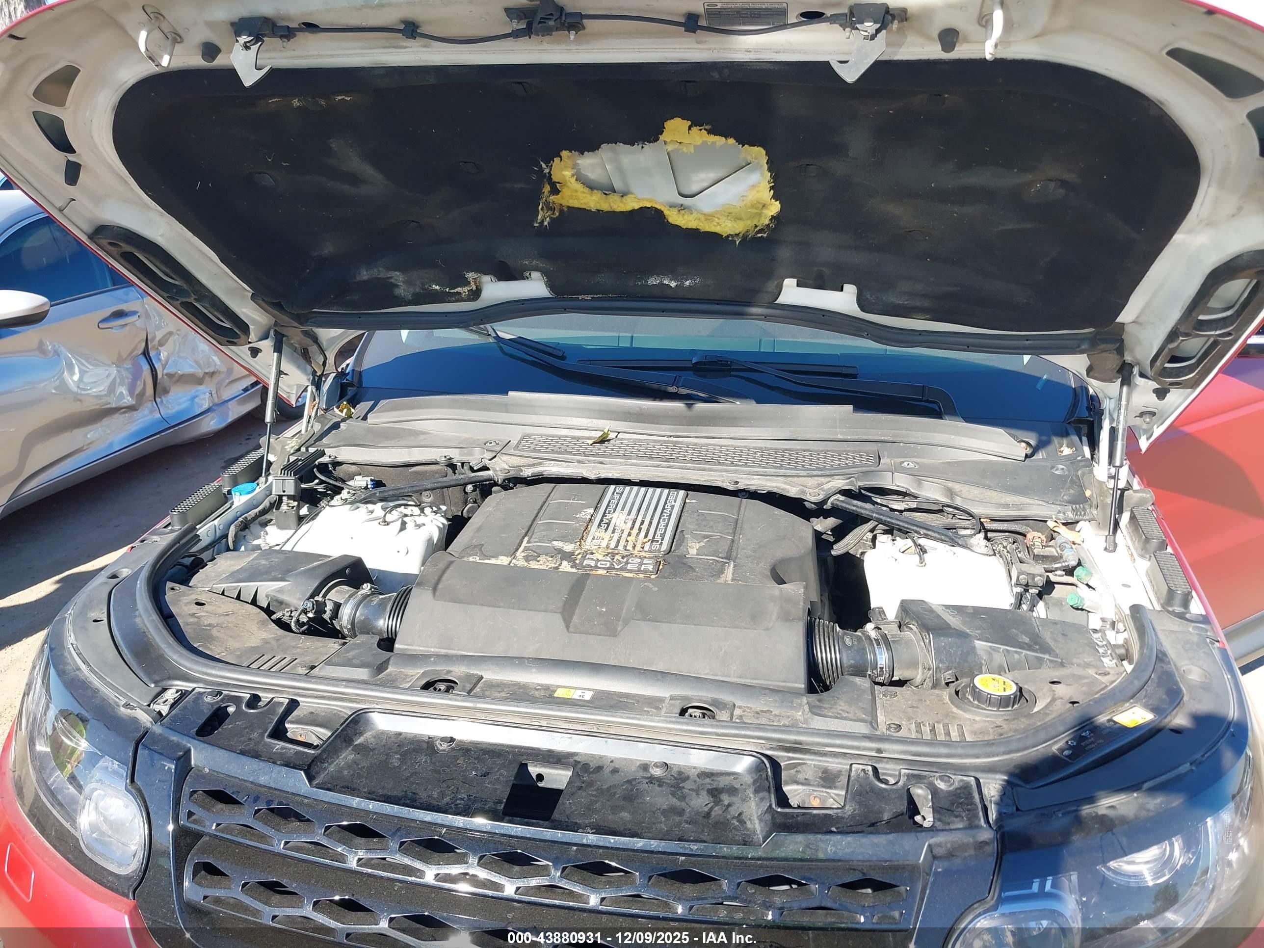 LAND ROVER image 10