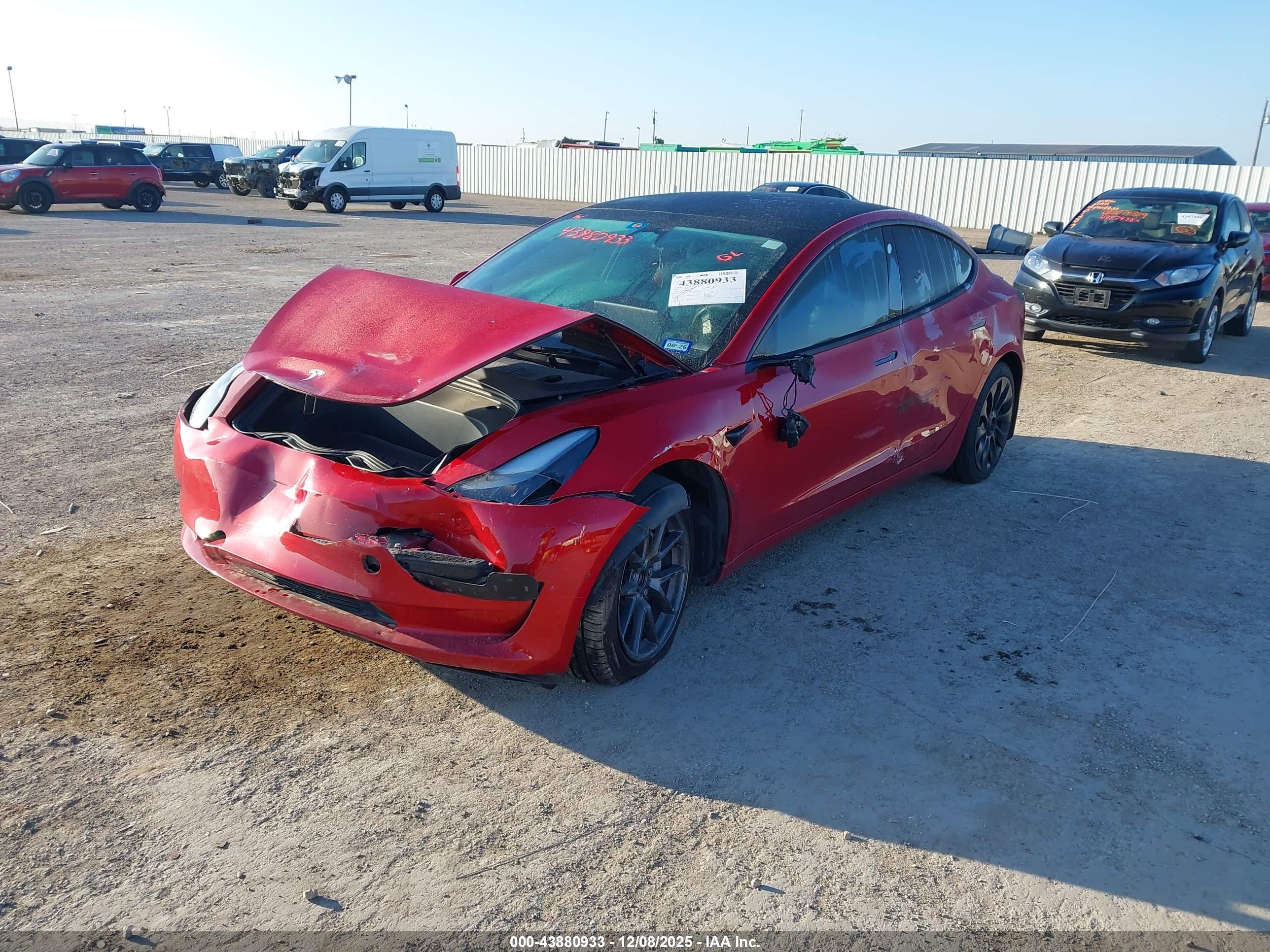 TESLA MODEL image 2