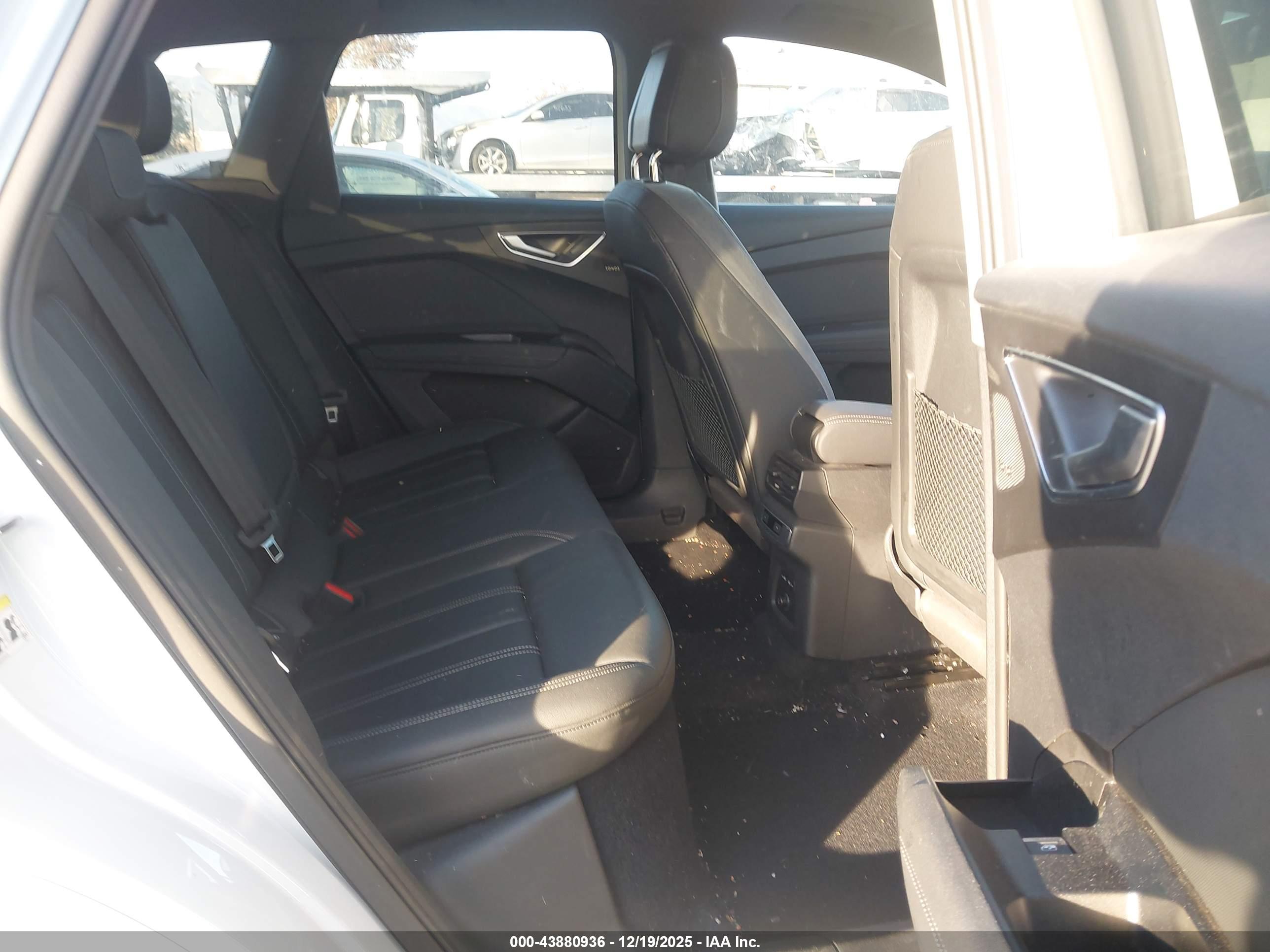 AUDI Q4 image 8