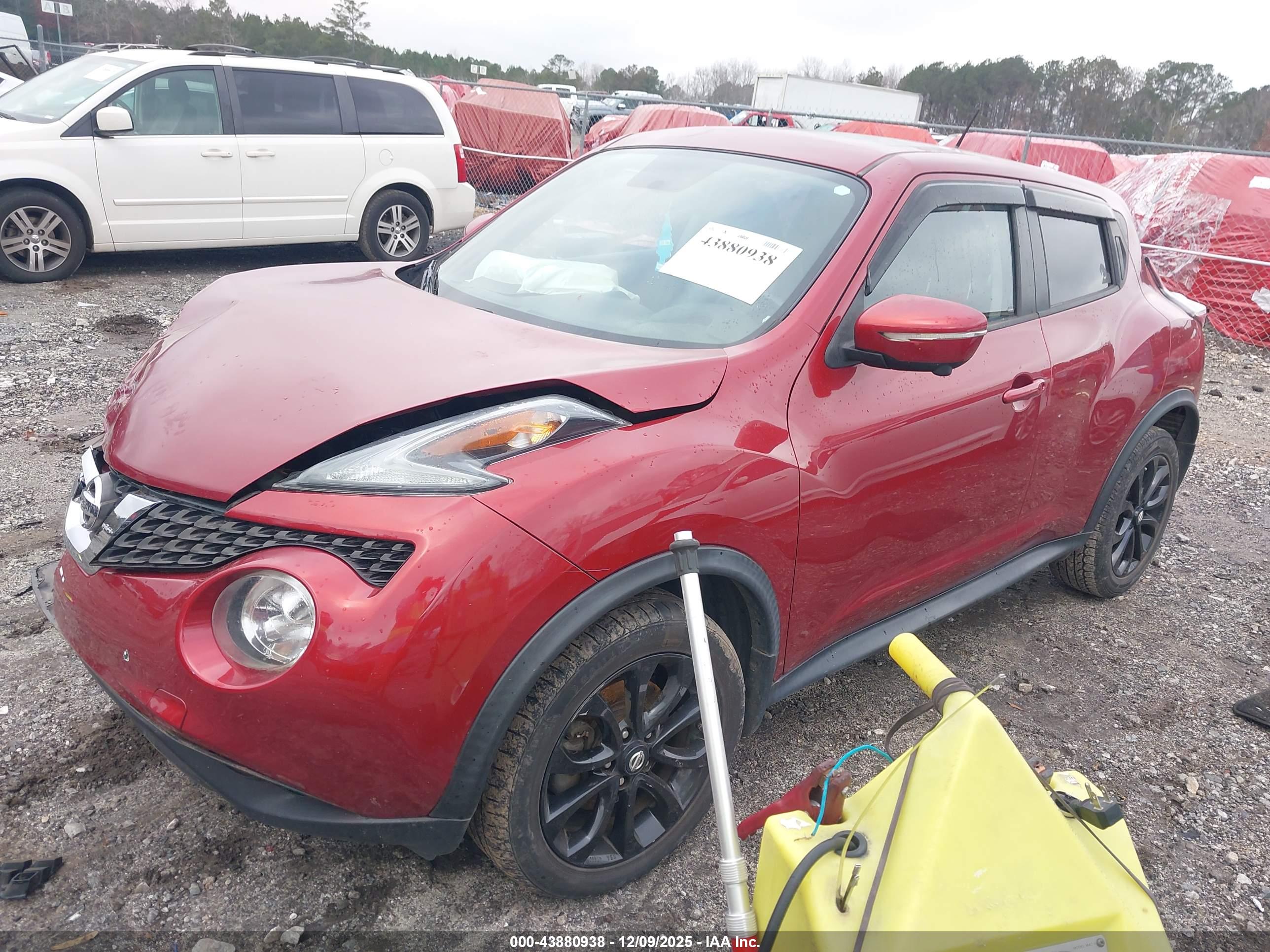 NISSAN JUKE image 2