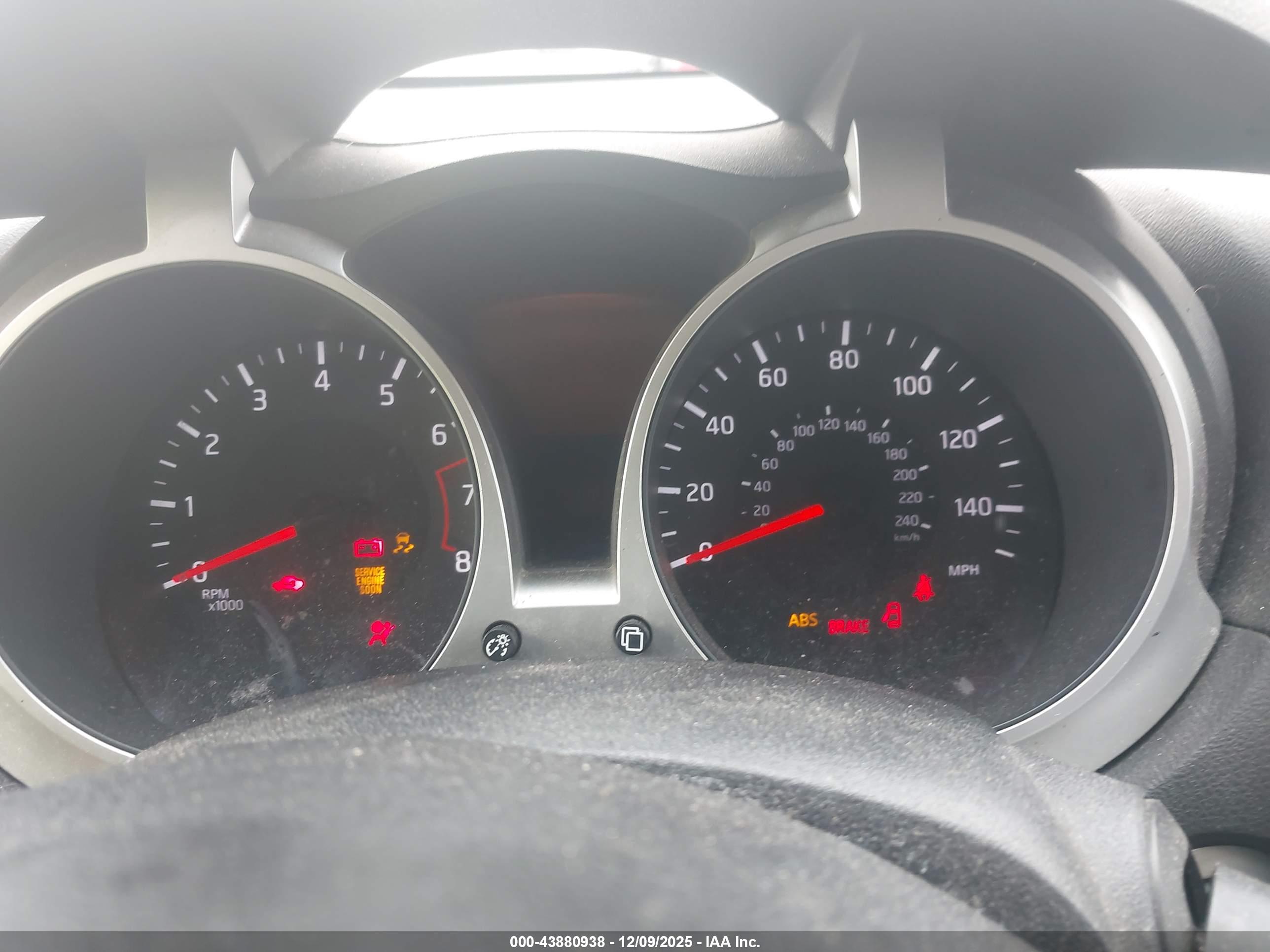 NISSAN JUKE image 7